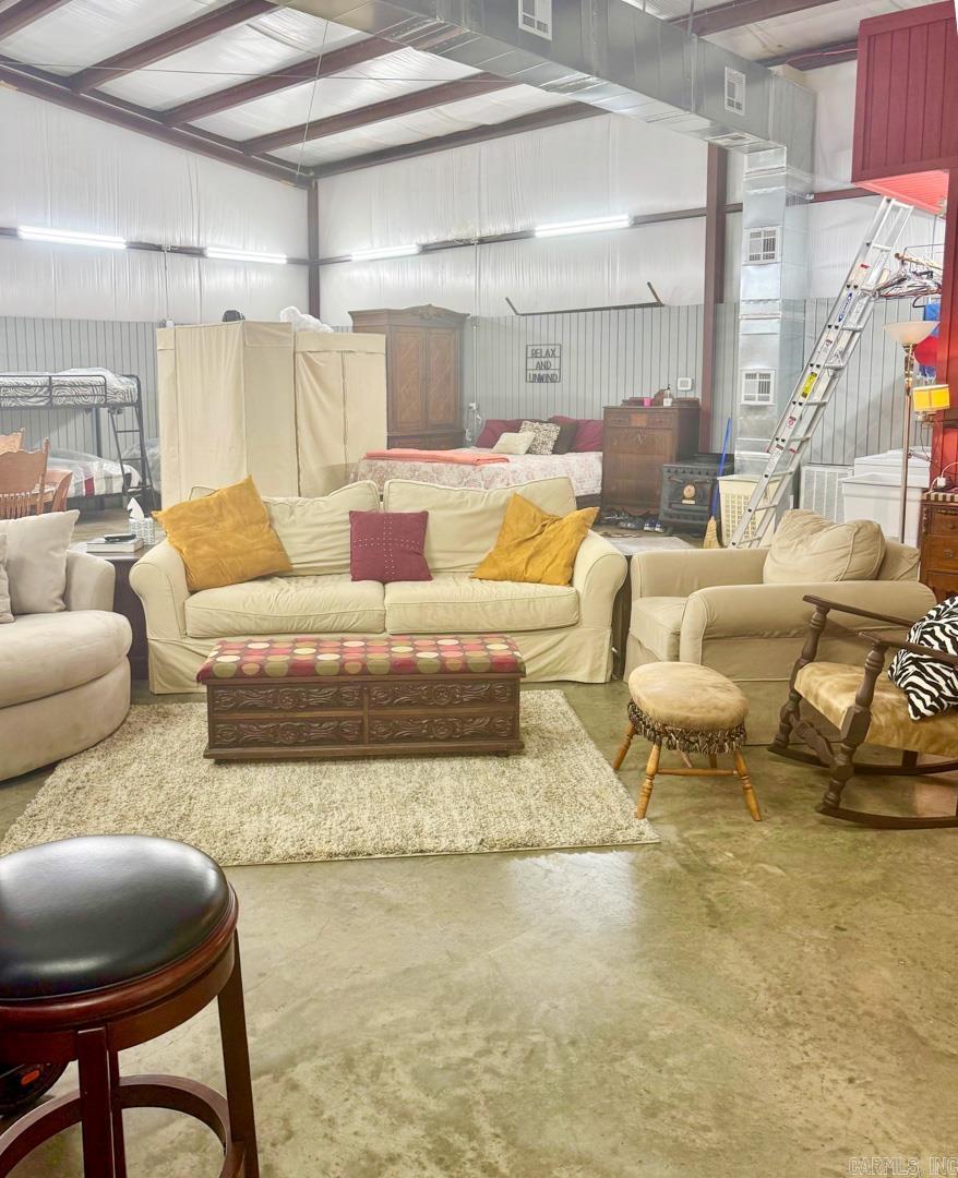 25 Twin Creek  Mount Ida, AR