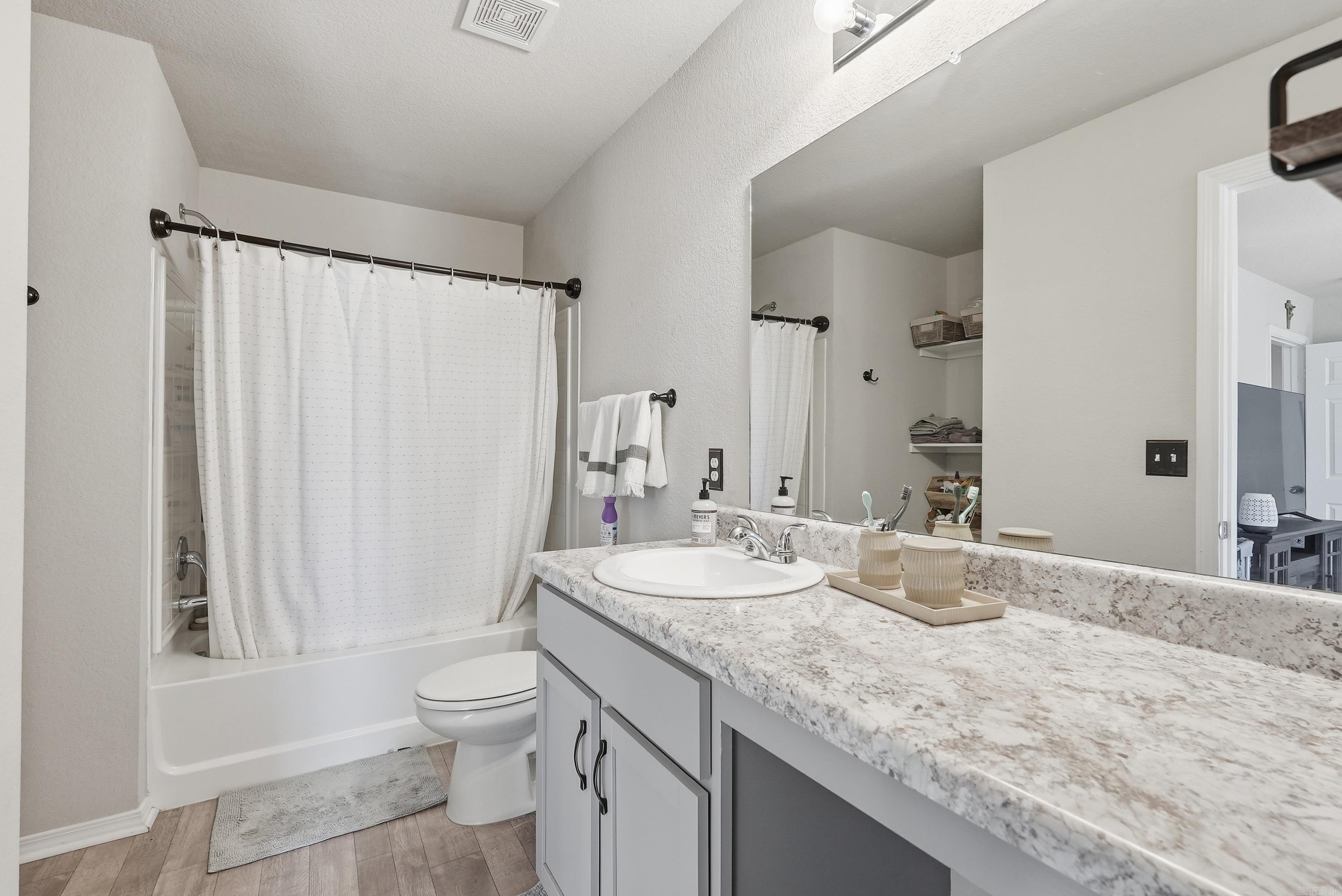 8 Spring Ridge Ln  Conway, AR