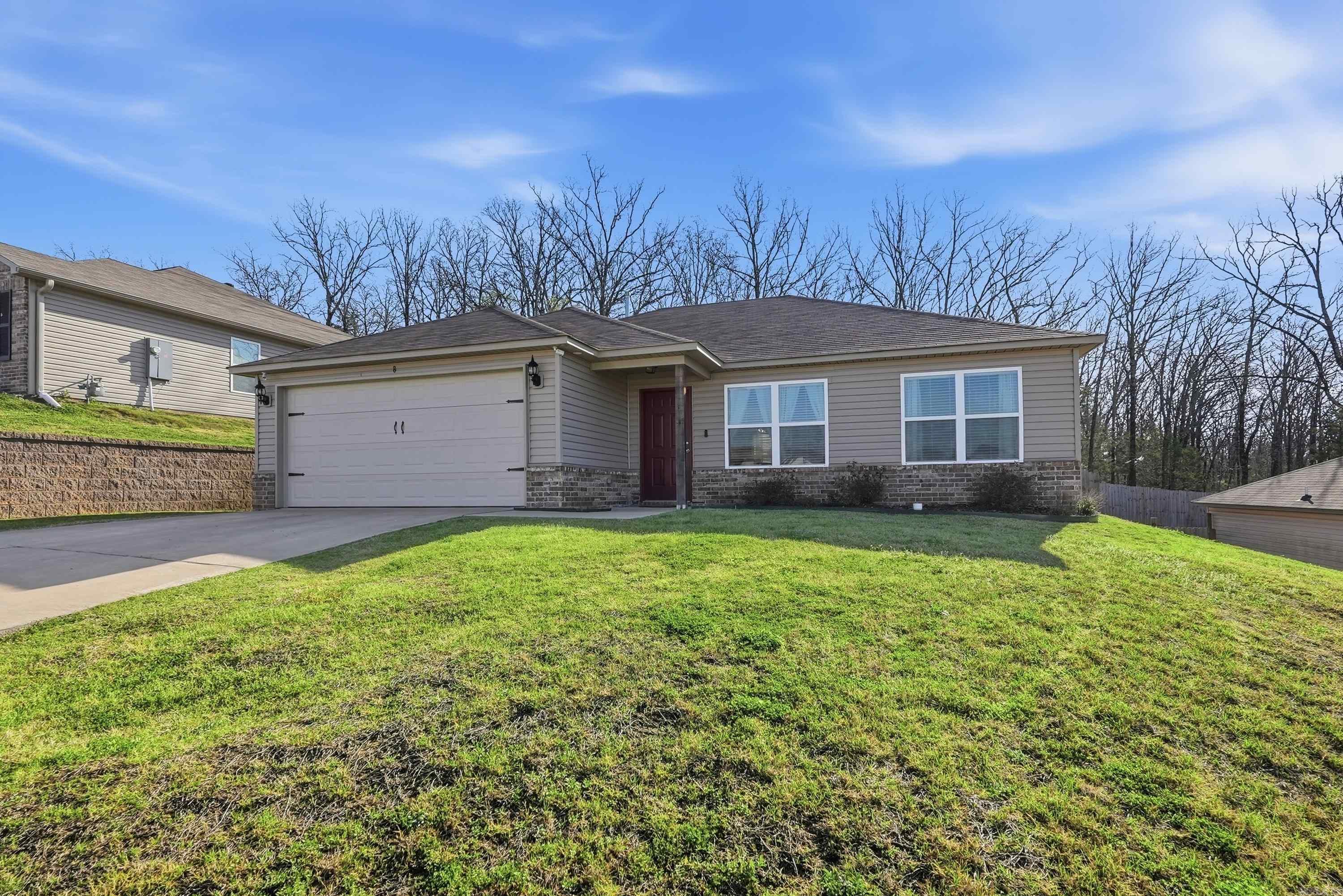 8 Spring Ridge Ln  Conway, AR