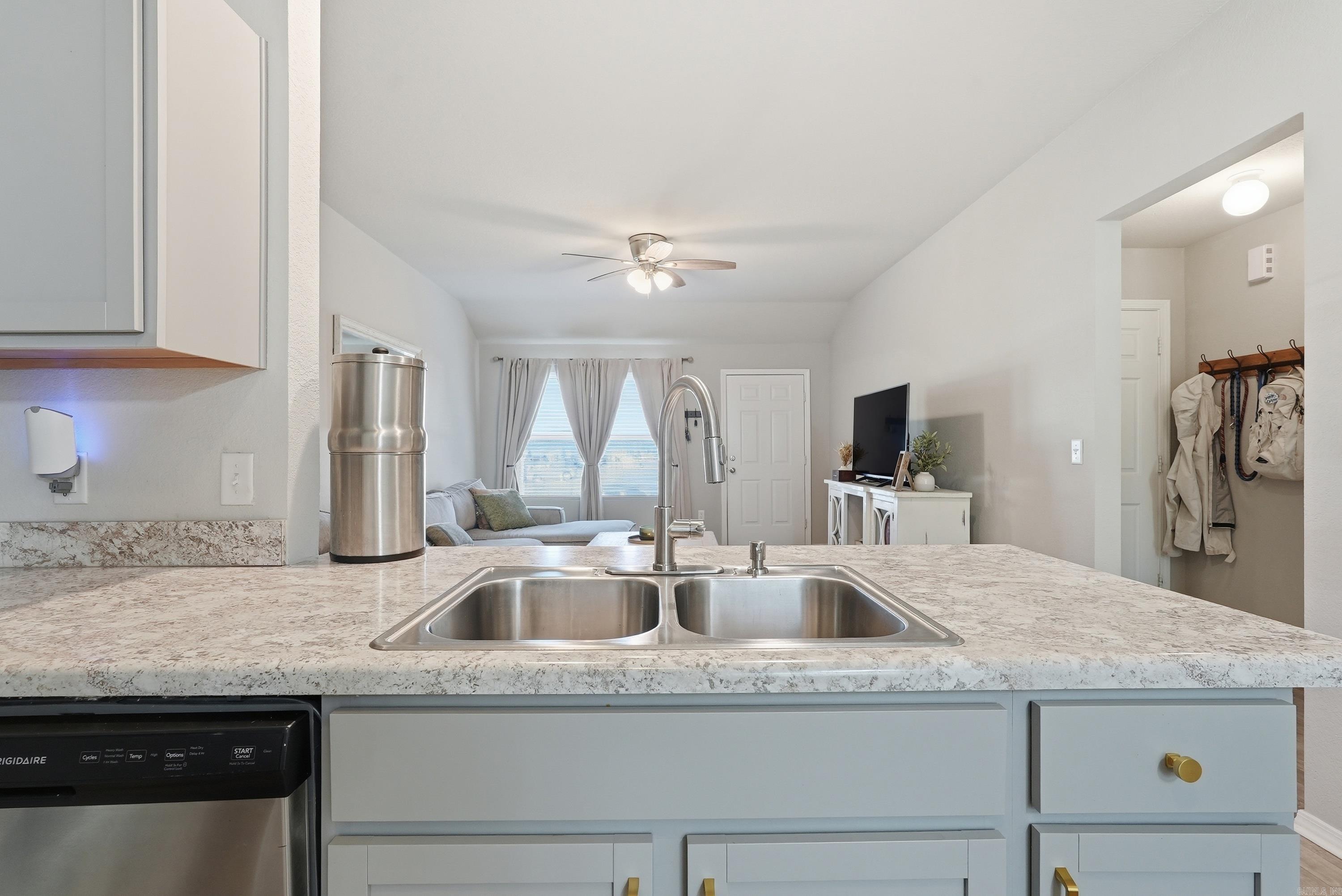 8 Spring Ridge Ln  Conway, AR