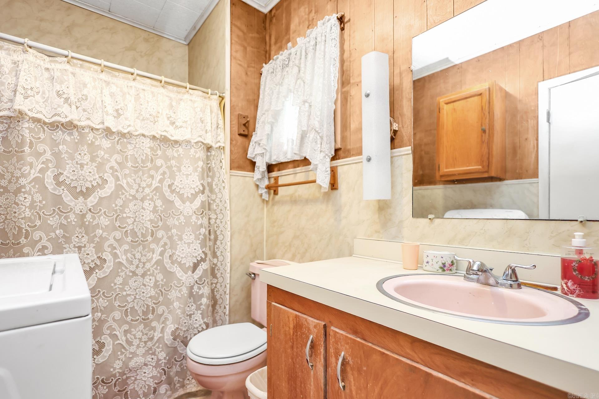 255 W Elm  Mount Ida, AR