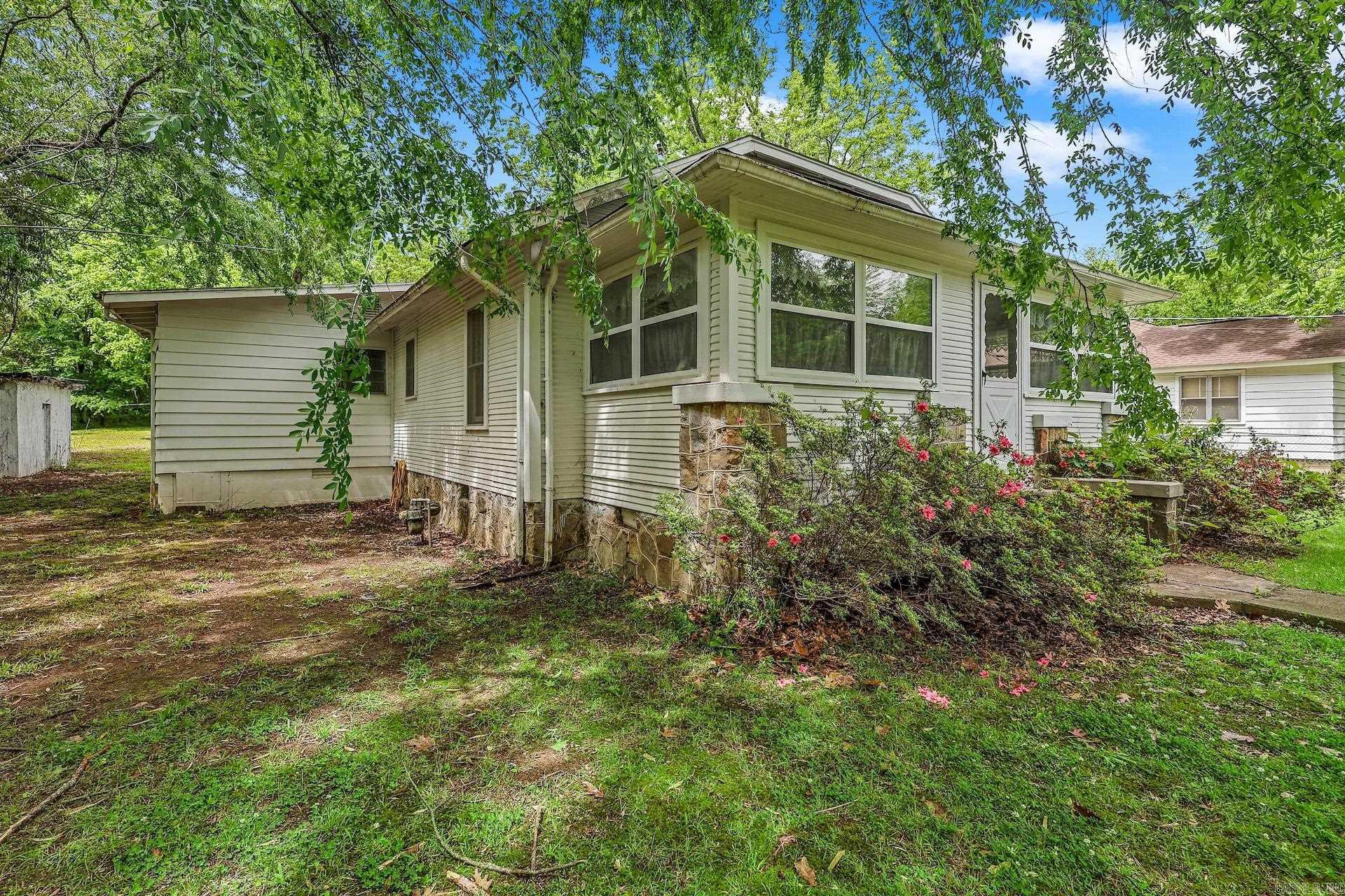 255 W Elm  Mount Ida, AR