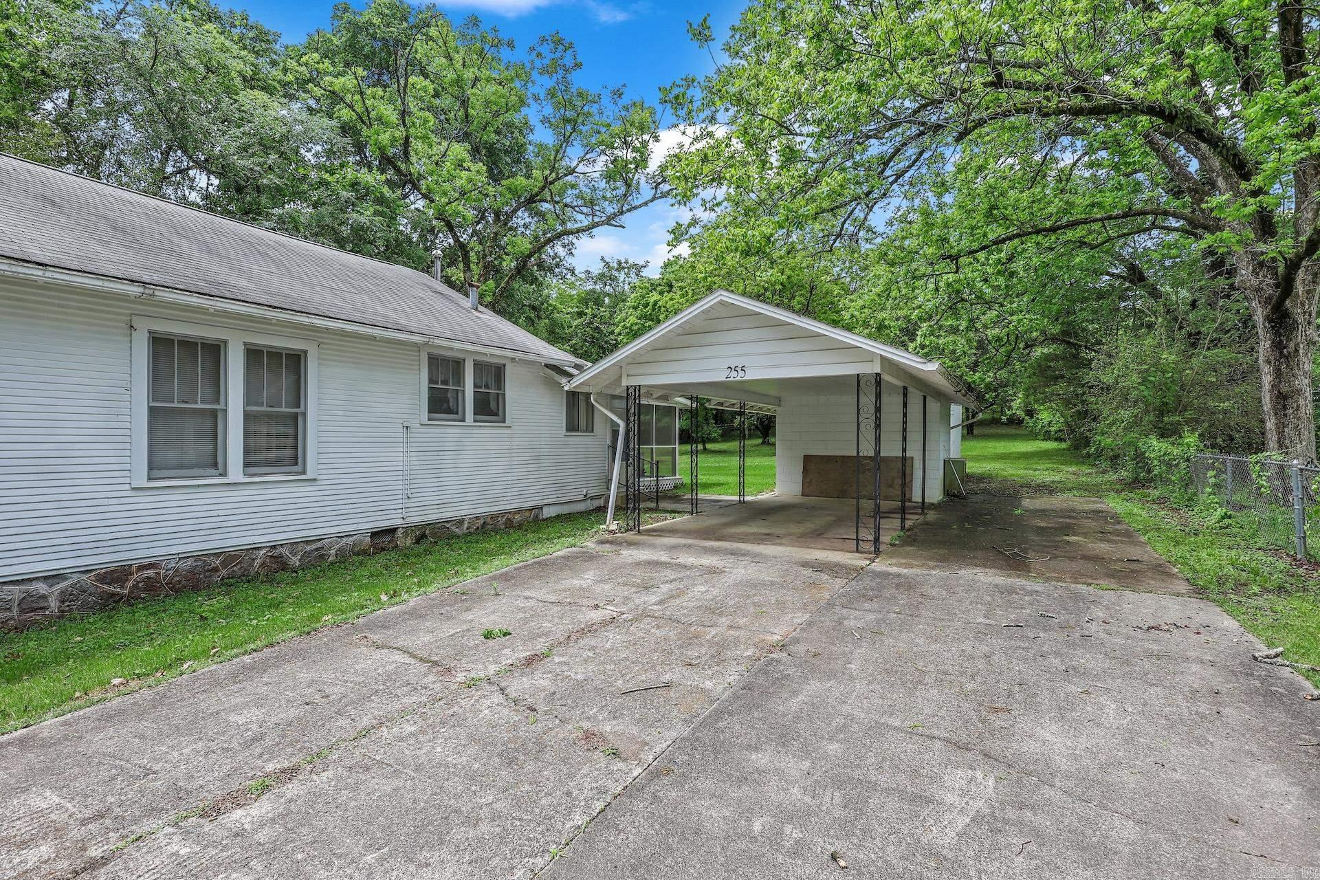 255 W Elm  Mount Ida, AR