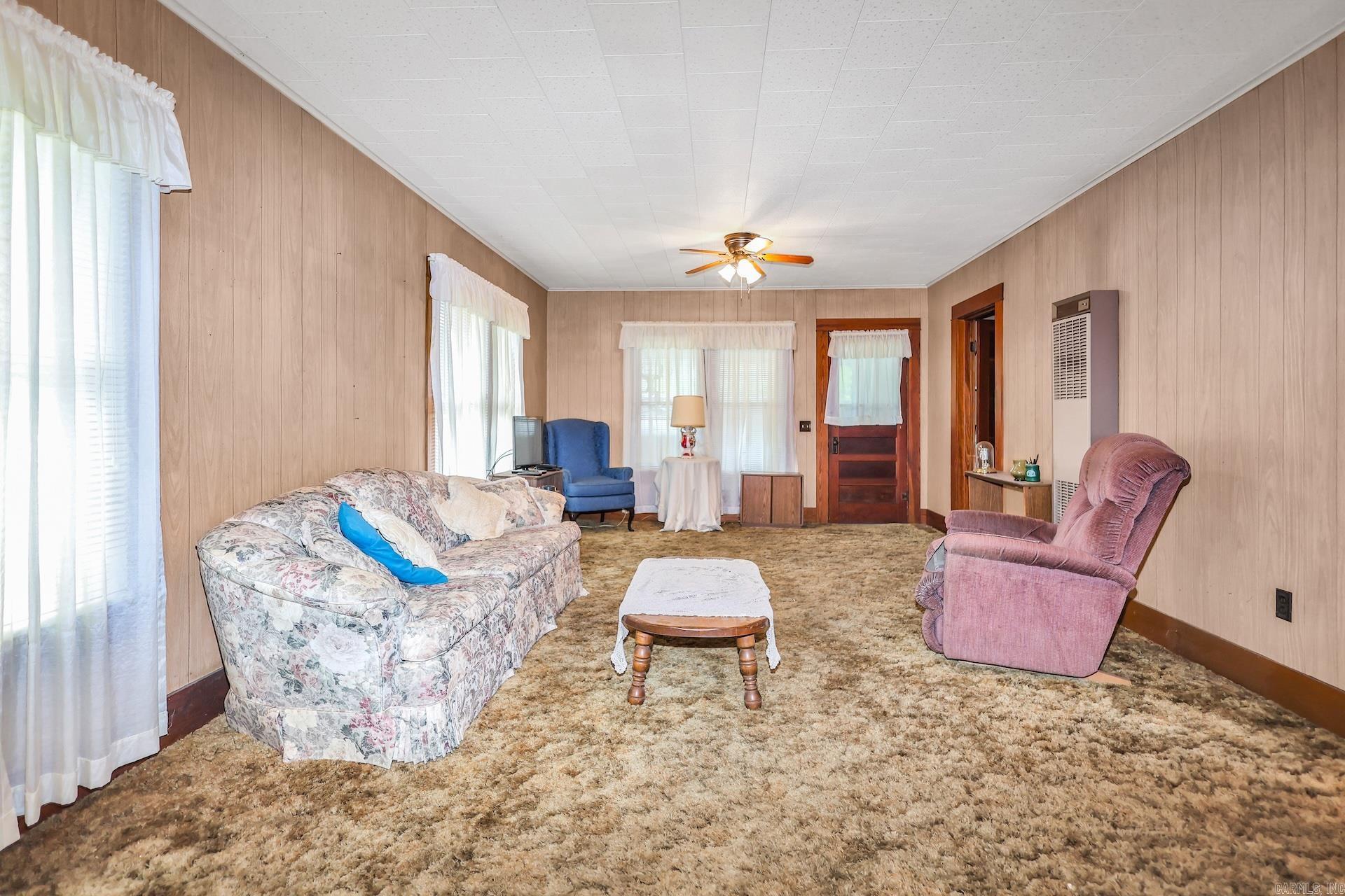 255 W Elm  Mount Ida, AR