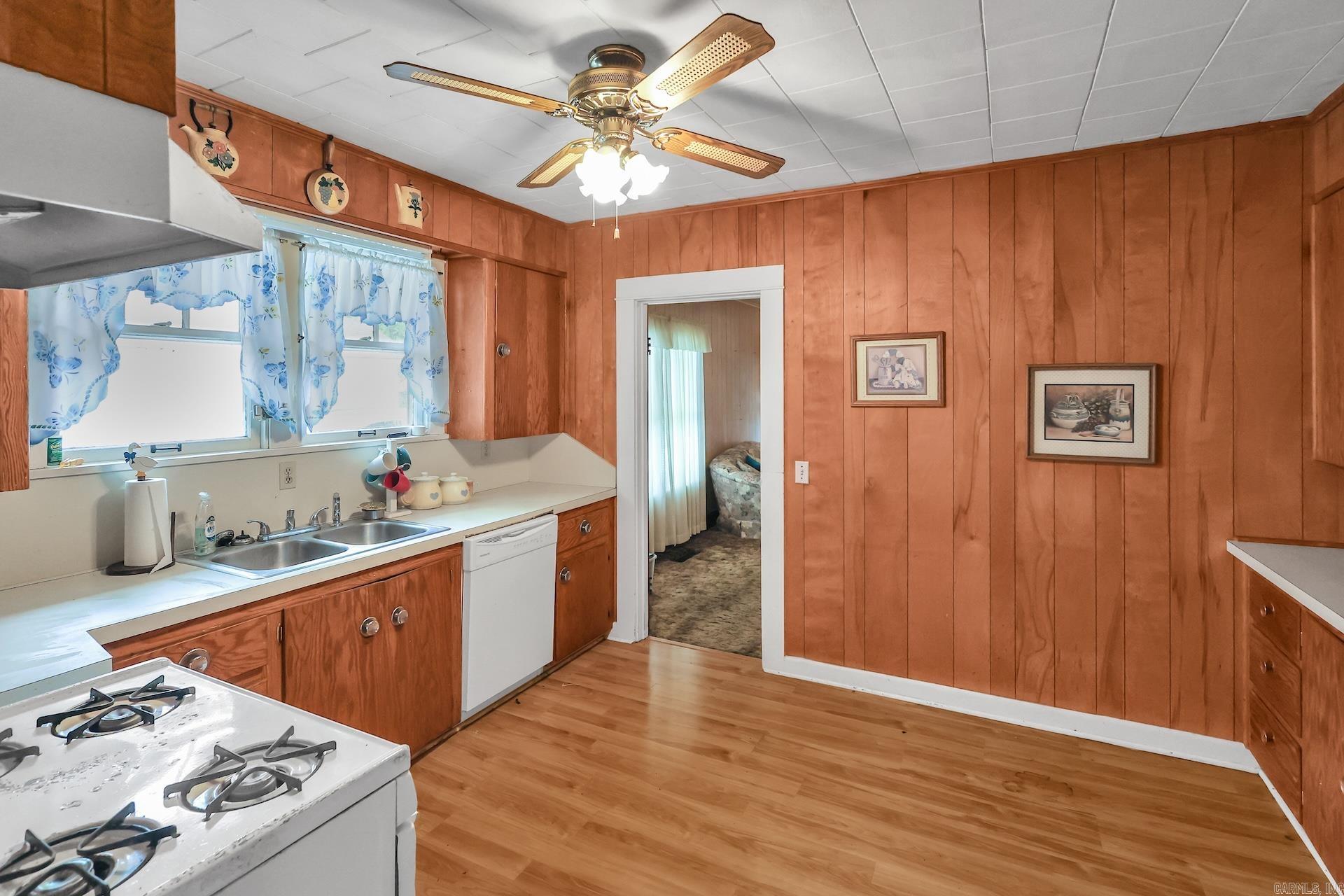 255 W Elm  Mount Ida, AR