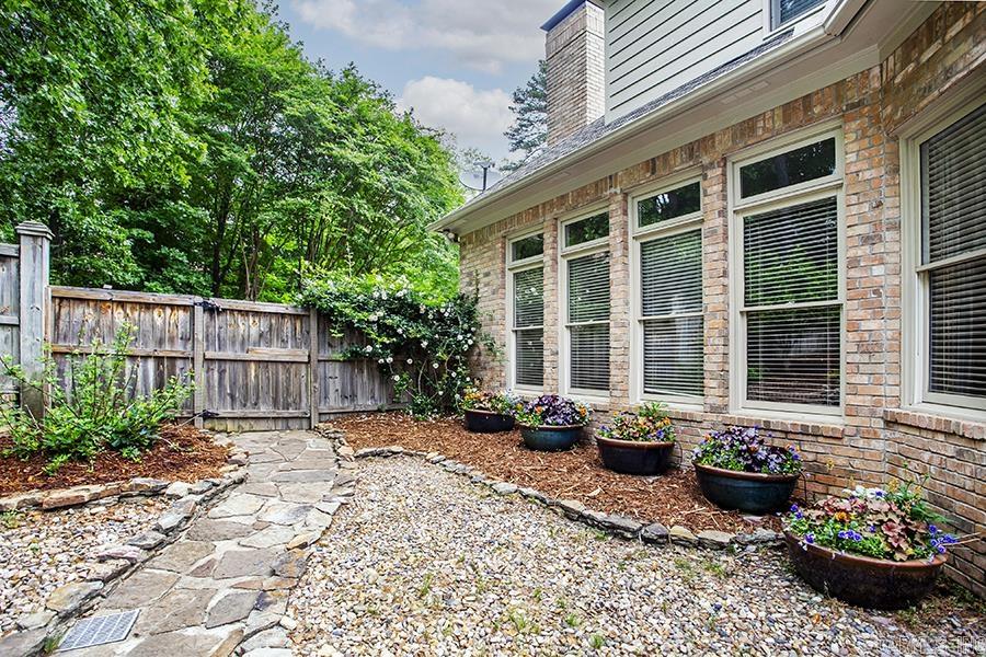 10 Piney Lane  Little Rock, AR