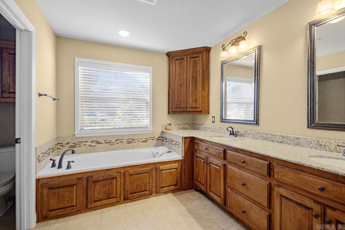 3018 DAPPLE GRAY  Benton, AR