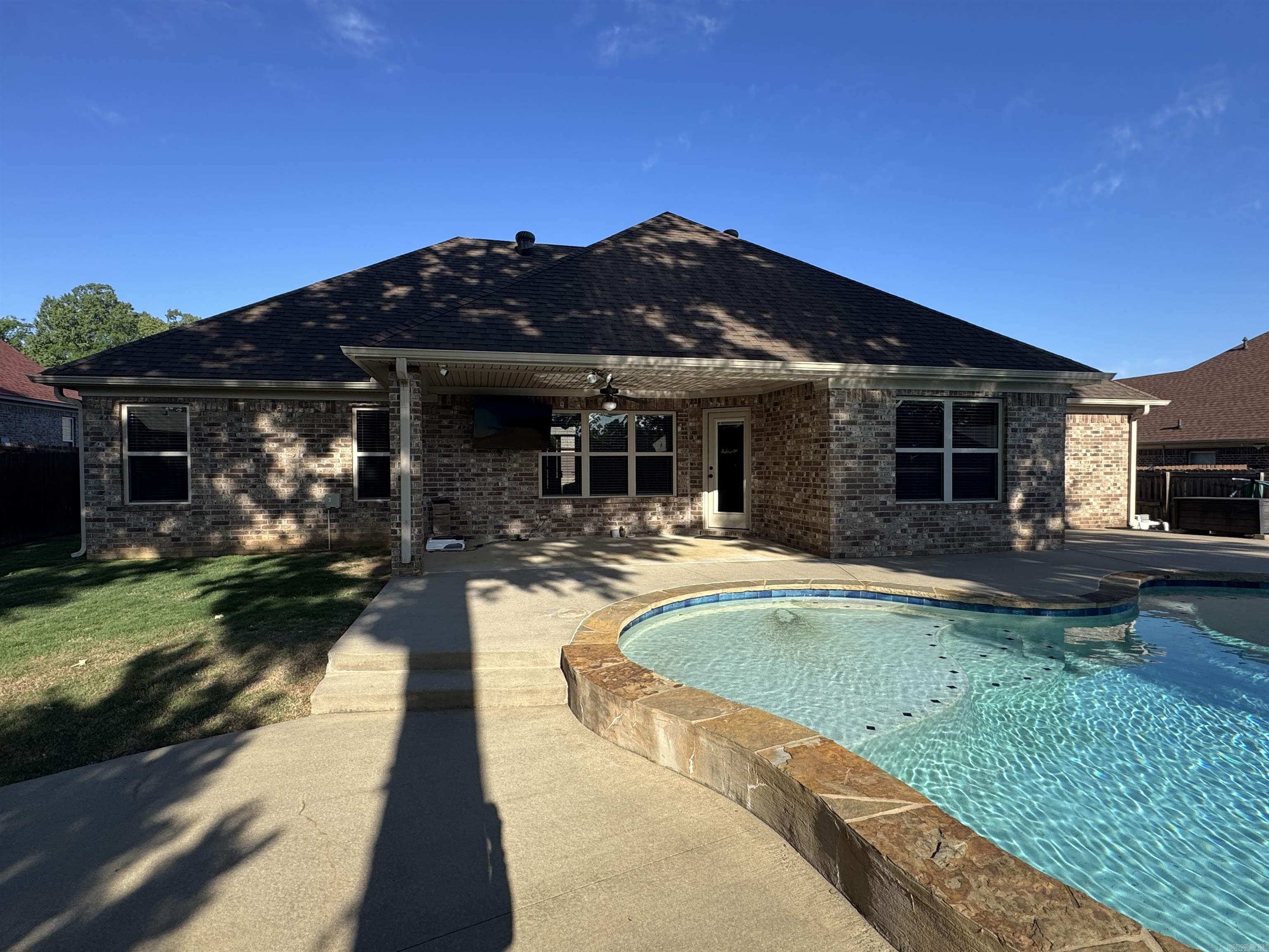 3018 DAPPLE GRAY Benton, AR 72015