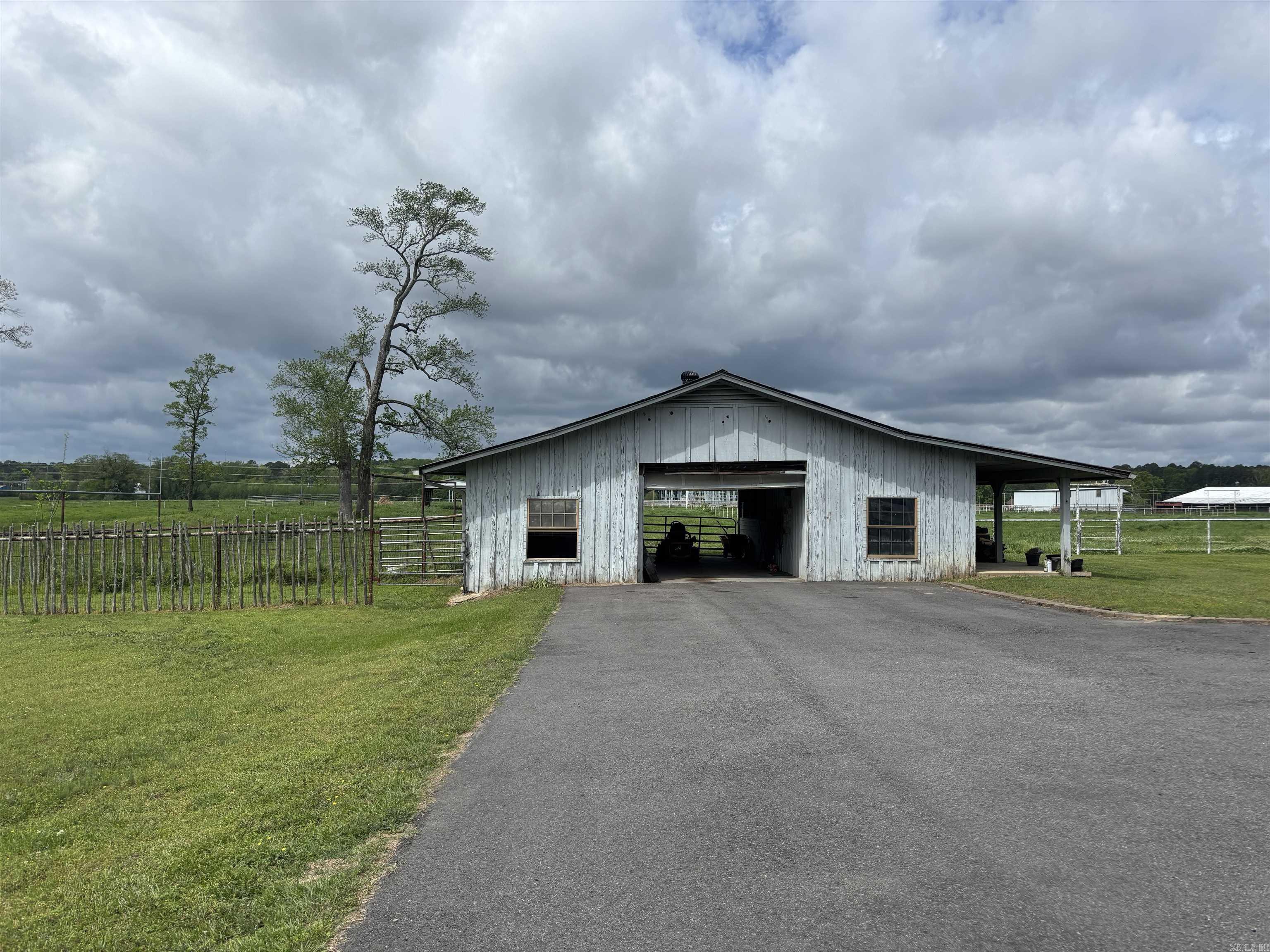 25 Sites Dr  Sheridan, AR