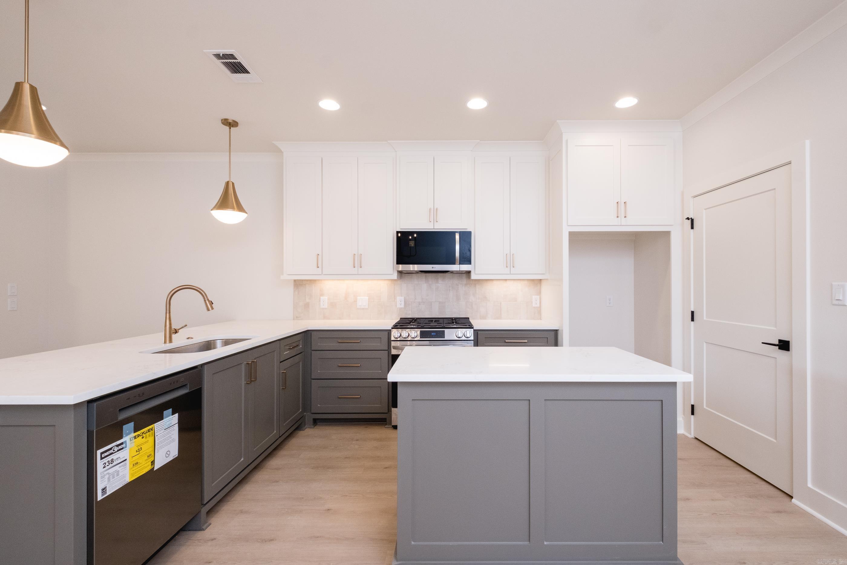 28 Driftwood  Little Rock, AR