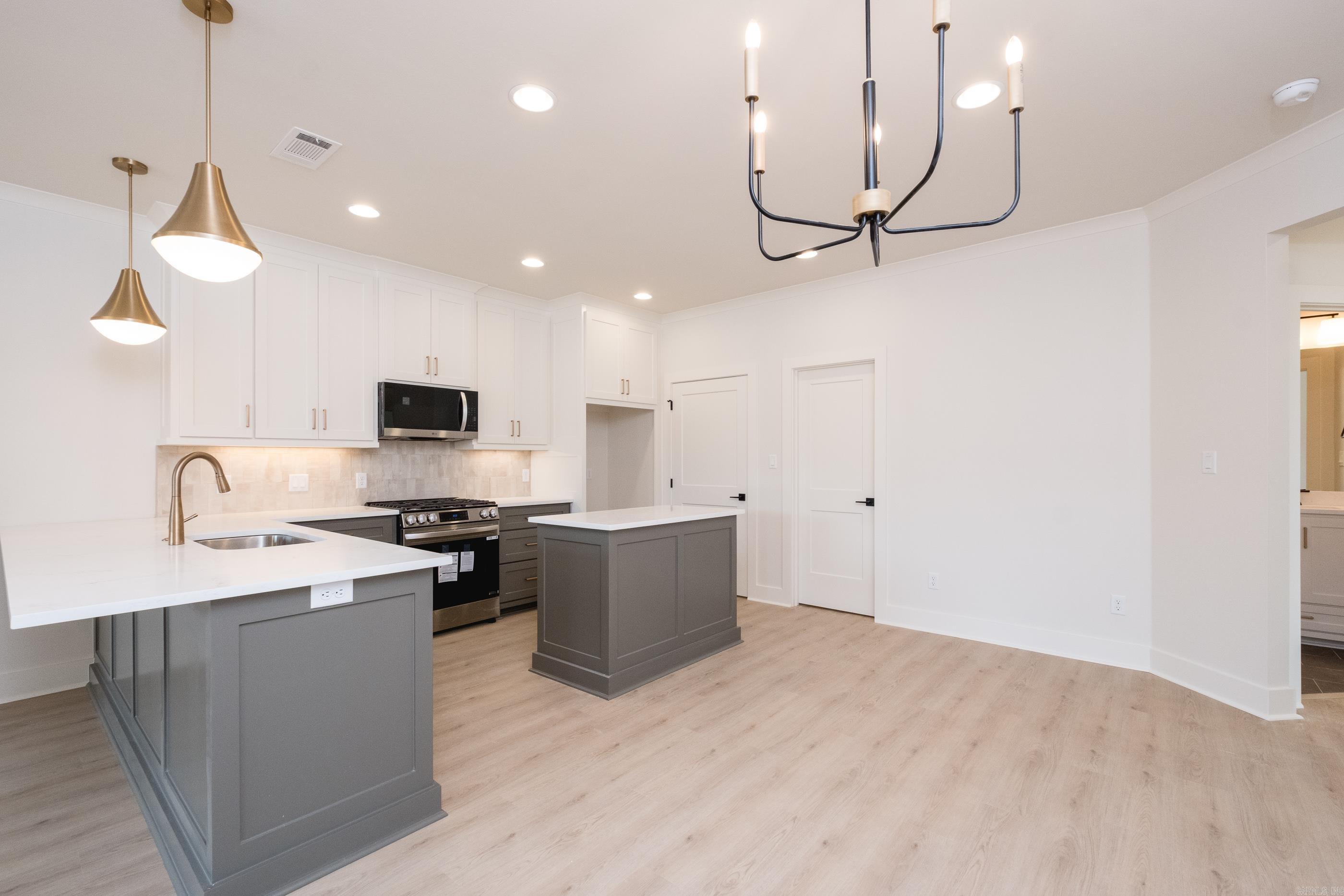 28 Driftwood  Little Rock, AR