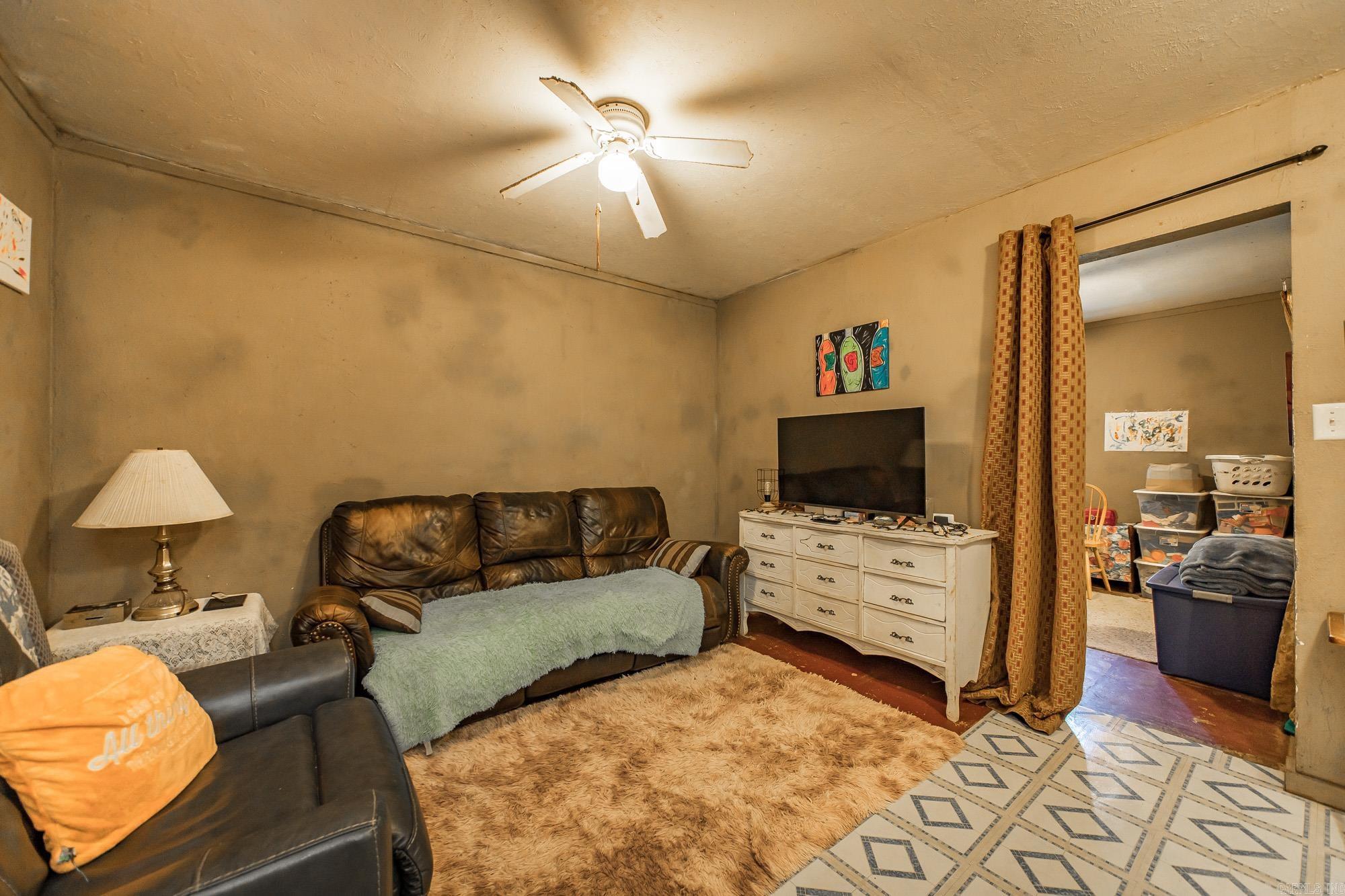 603 Razorback Dr  Clinton, AR