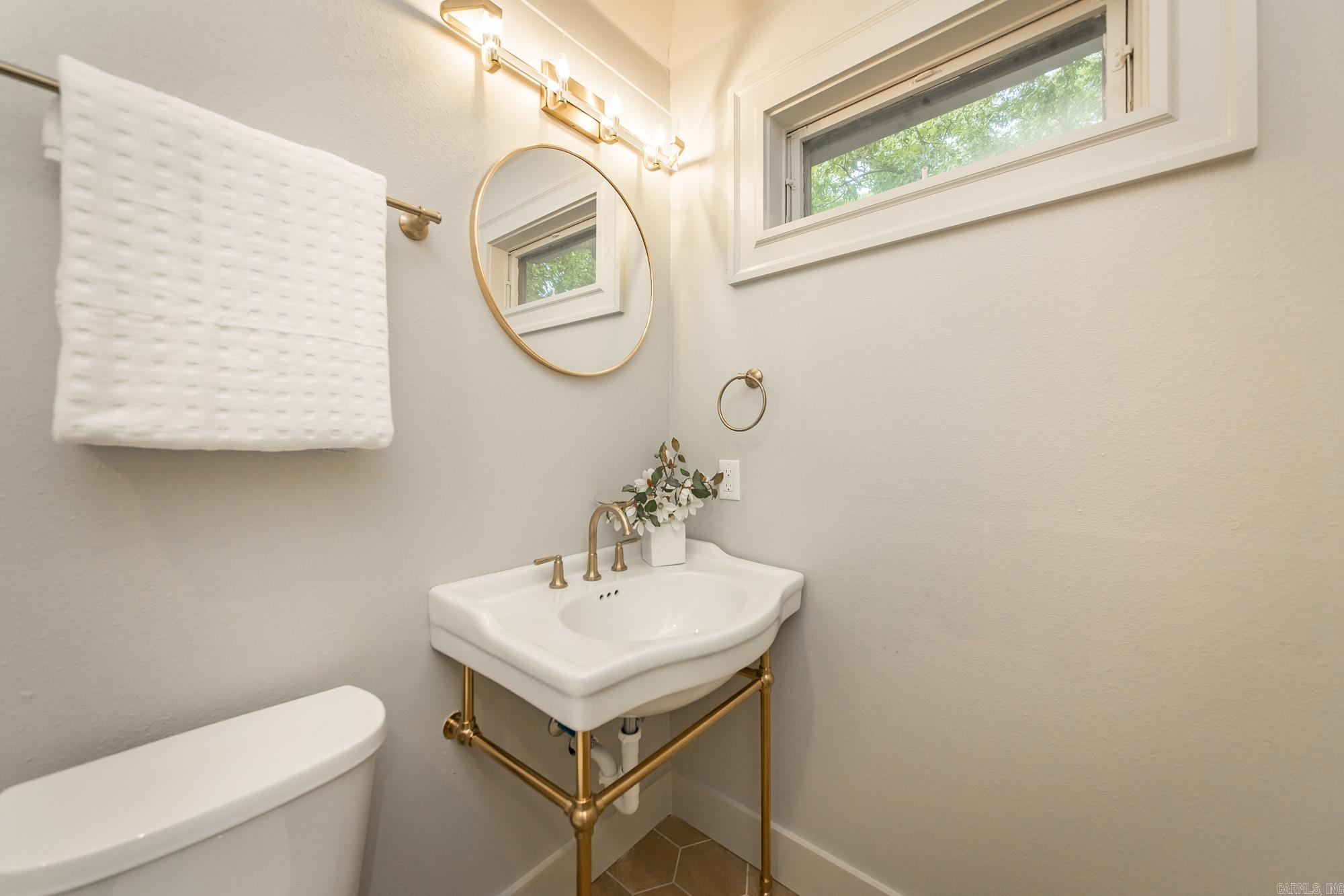 225 Ridgeway  Little Rock, AR