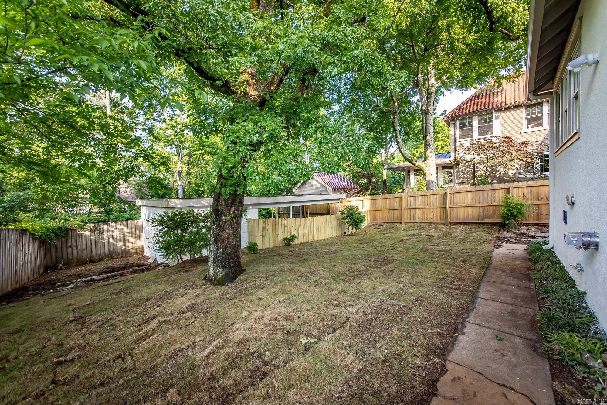 225 Ridgeway  Little Rock, AR