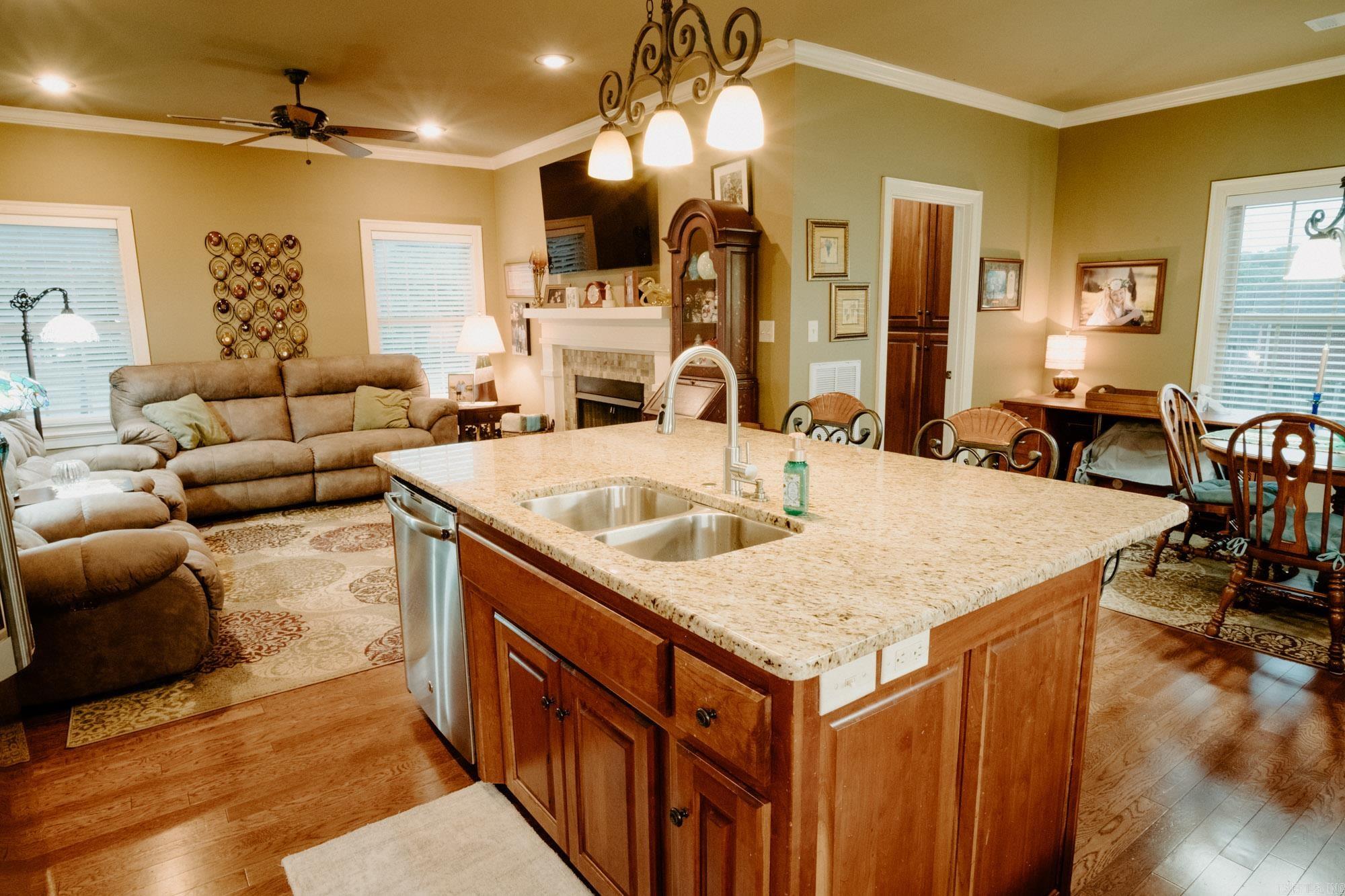 519 Scarlet Oaks  Benton, AR