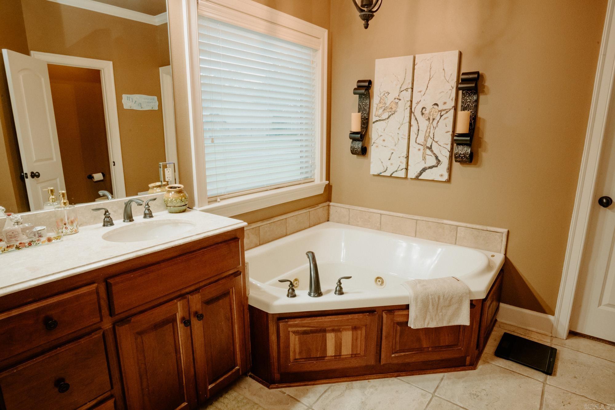 519 Scarlet Oaks  Benton, AR