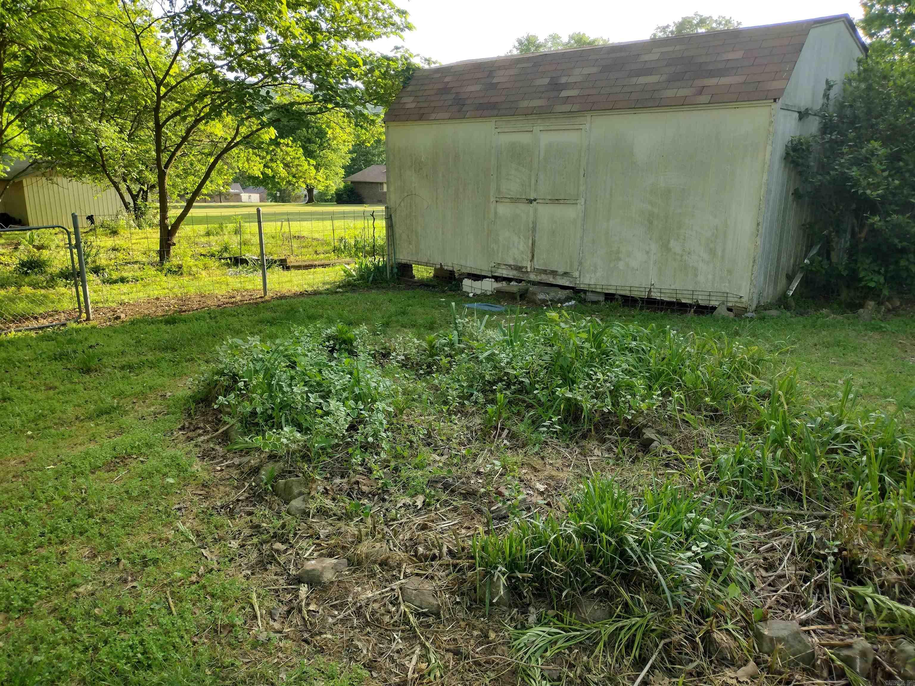 409 Hughes Ave  Mountain View, AR