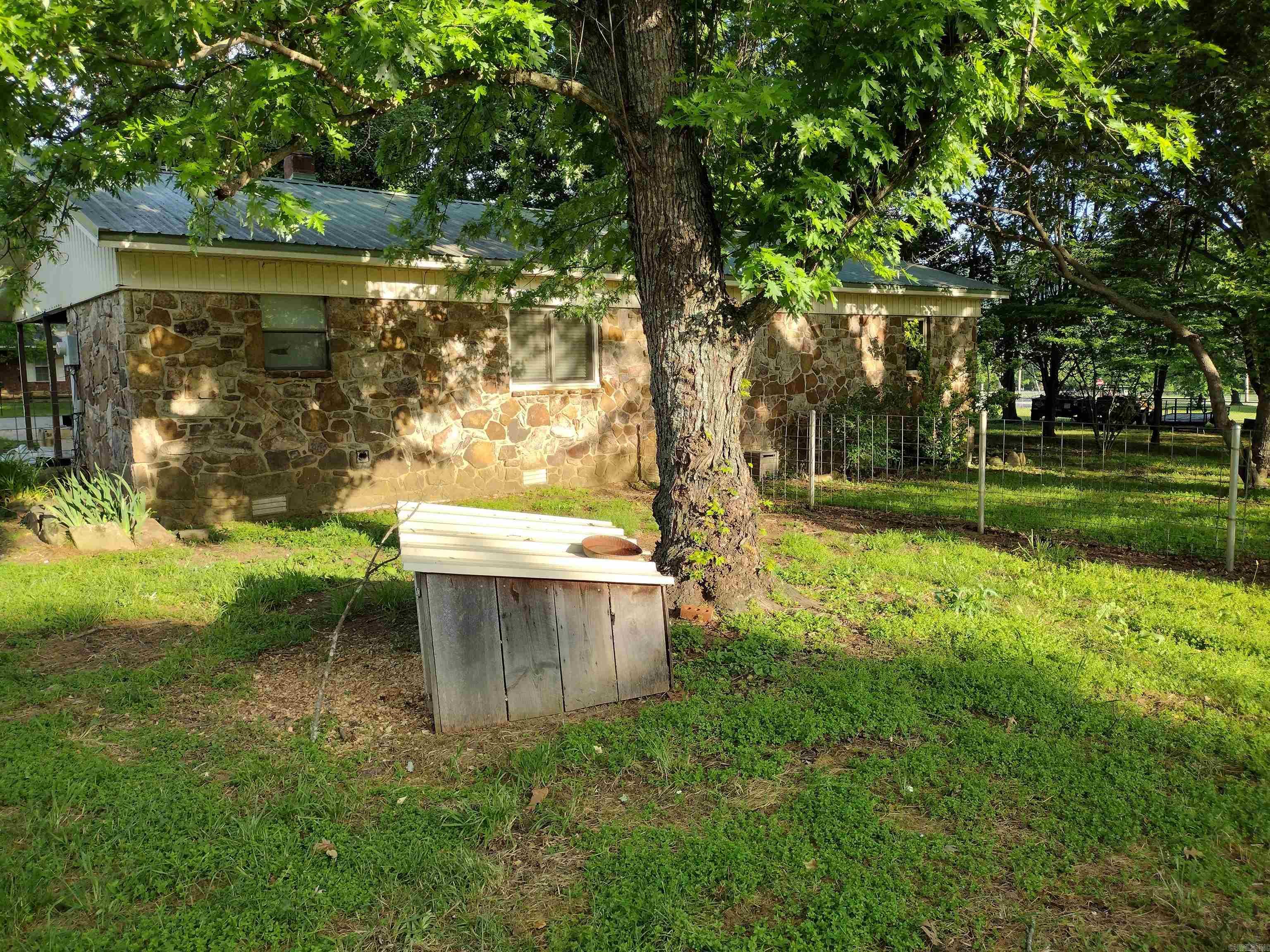 409 Hughes Ave  Mountain View, AR