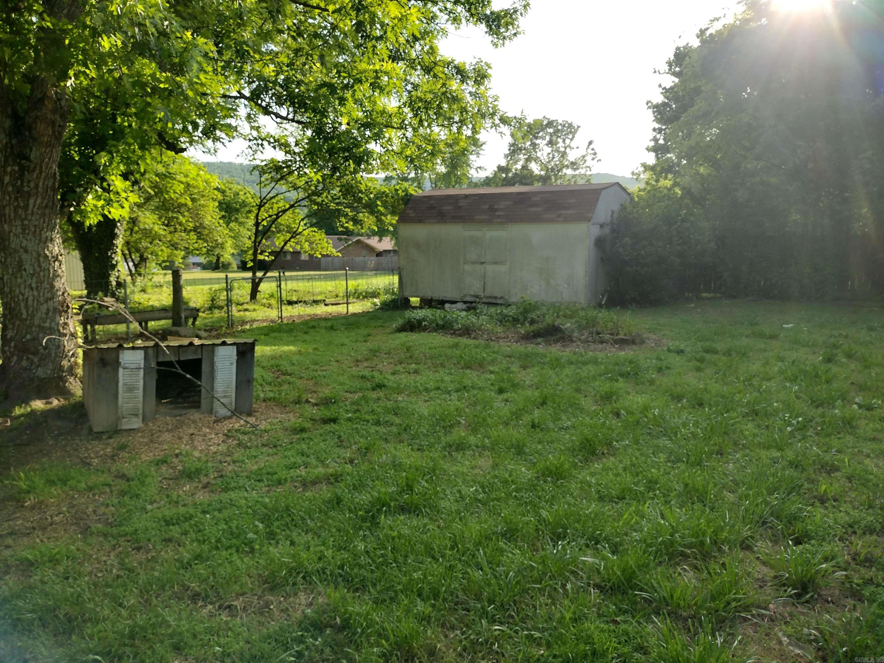 409 Hughes Ave  Mountain View, AR