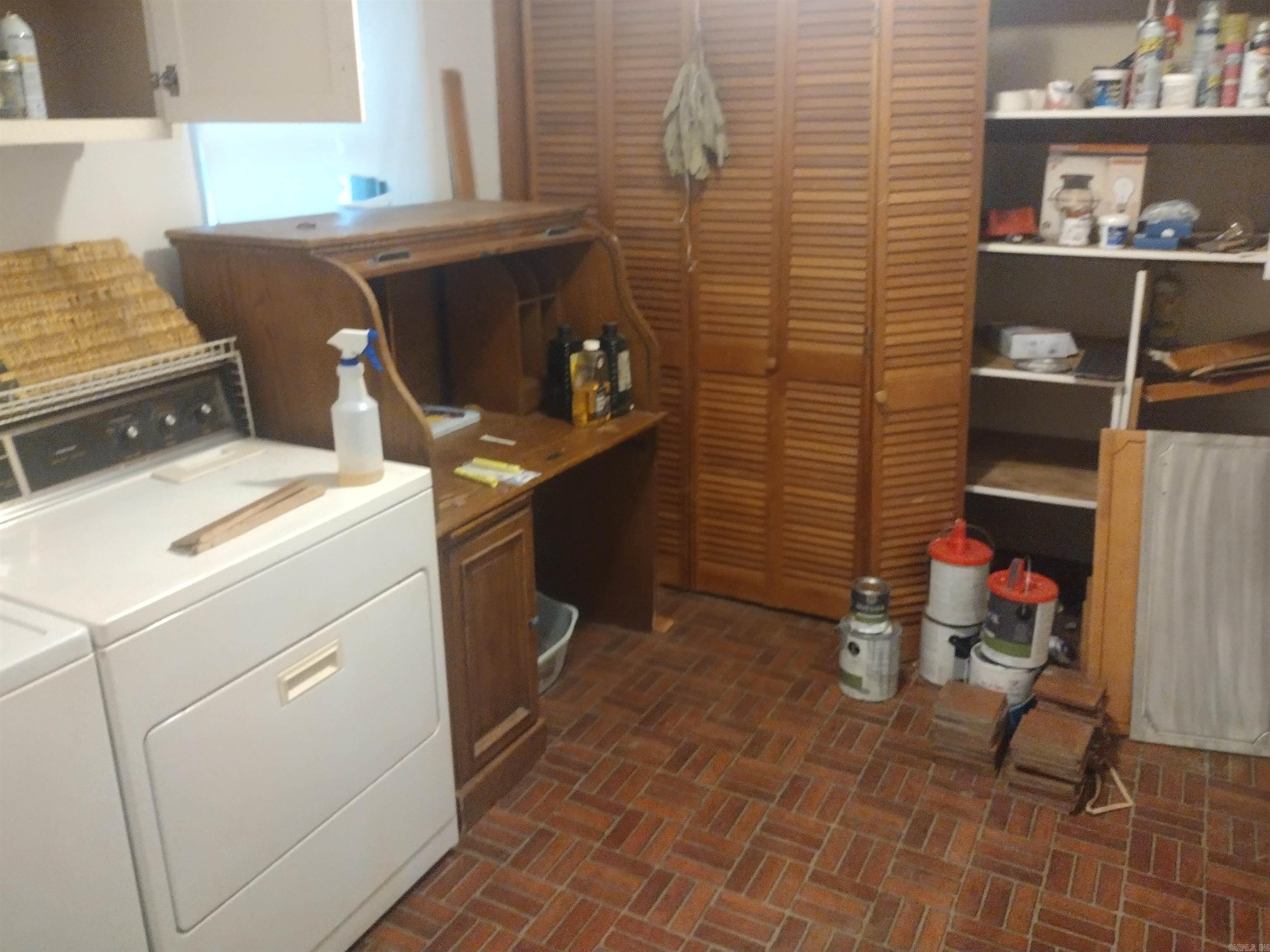 409 Hughes Ave  Mountain View, AR