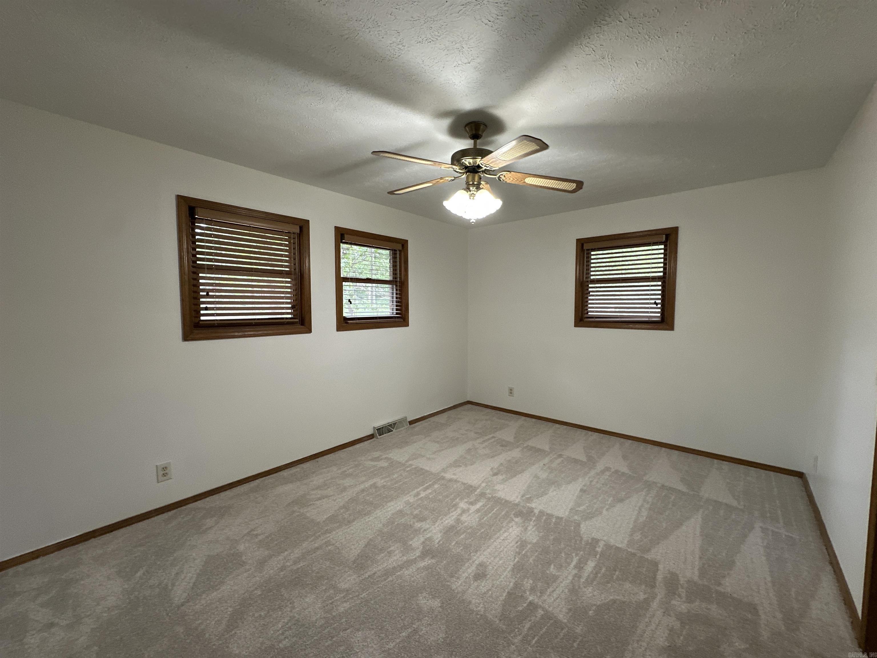 74 Bayview Drive  Mountain Home, AR