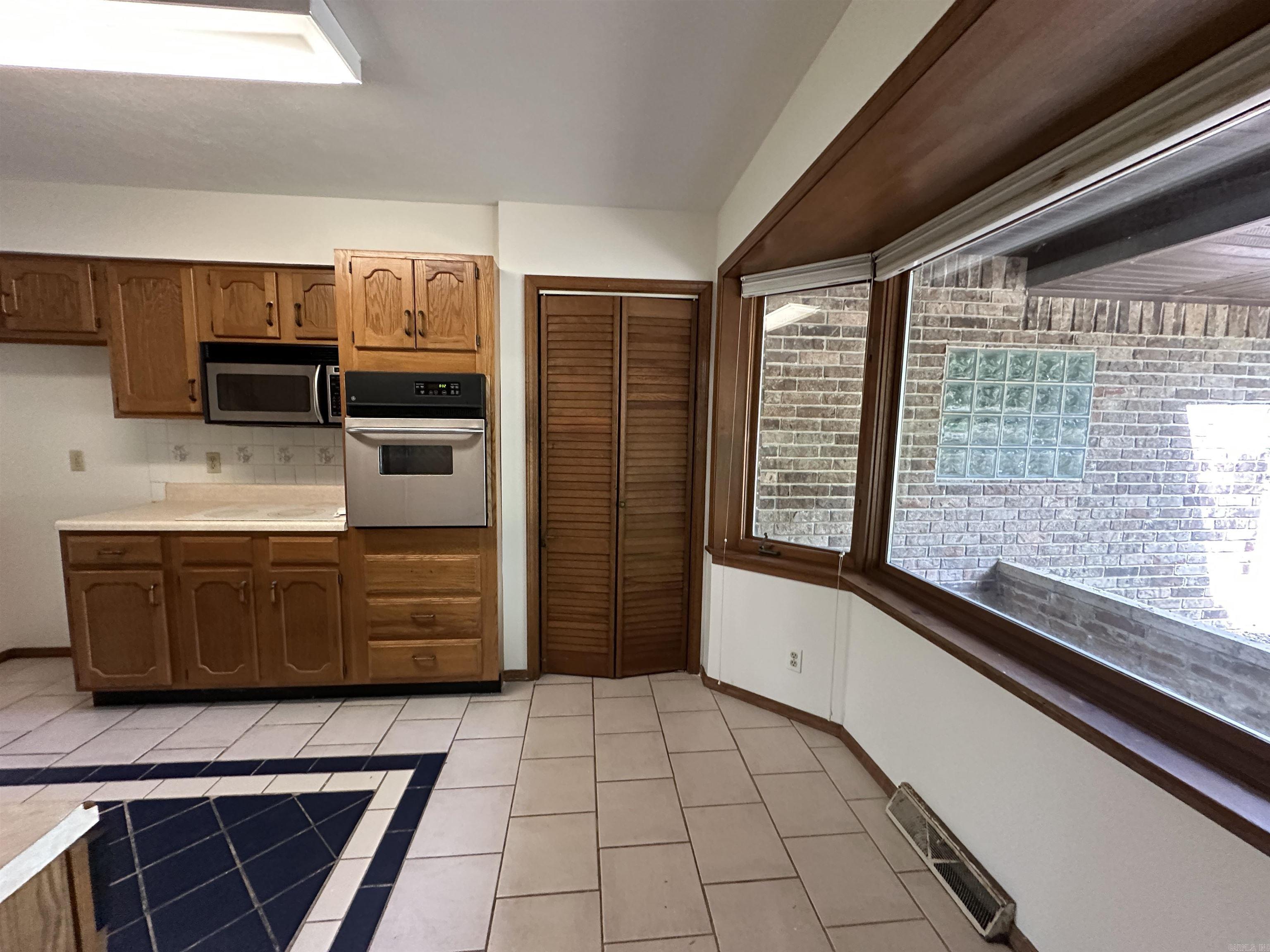 74 Bayview Drive  Mountain Home, AR