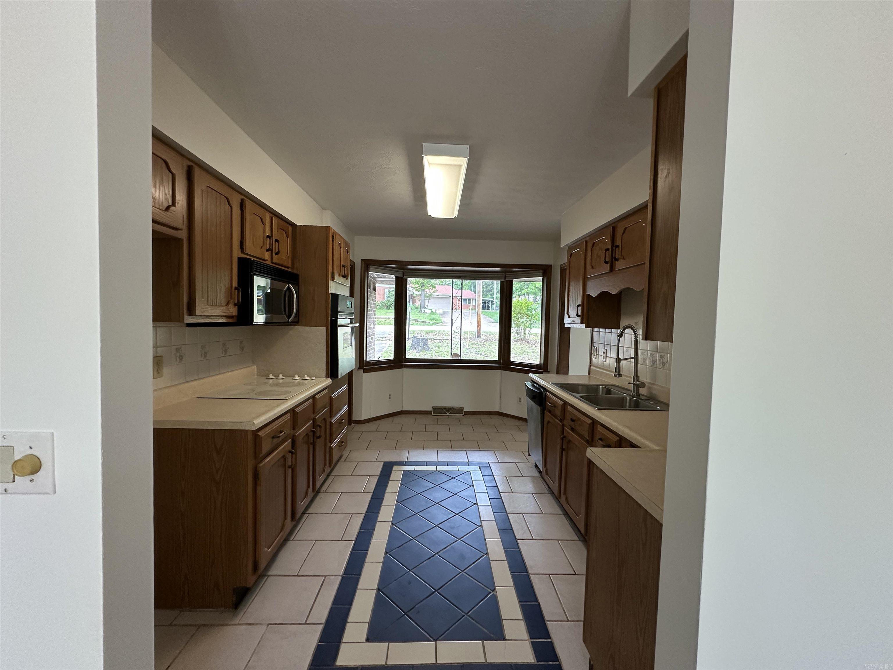 74 Bayview Drive  Mountain Home, AR