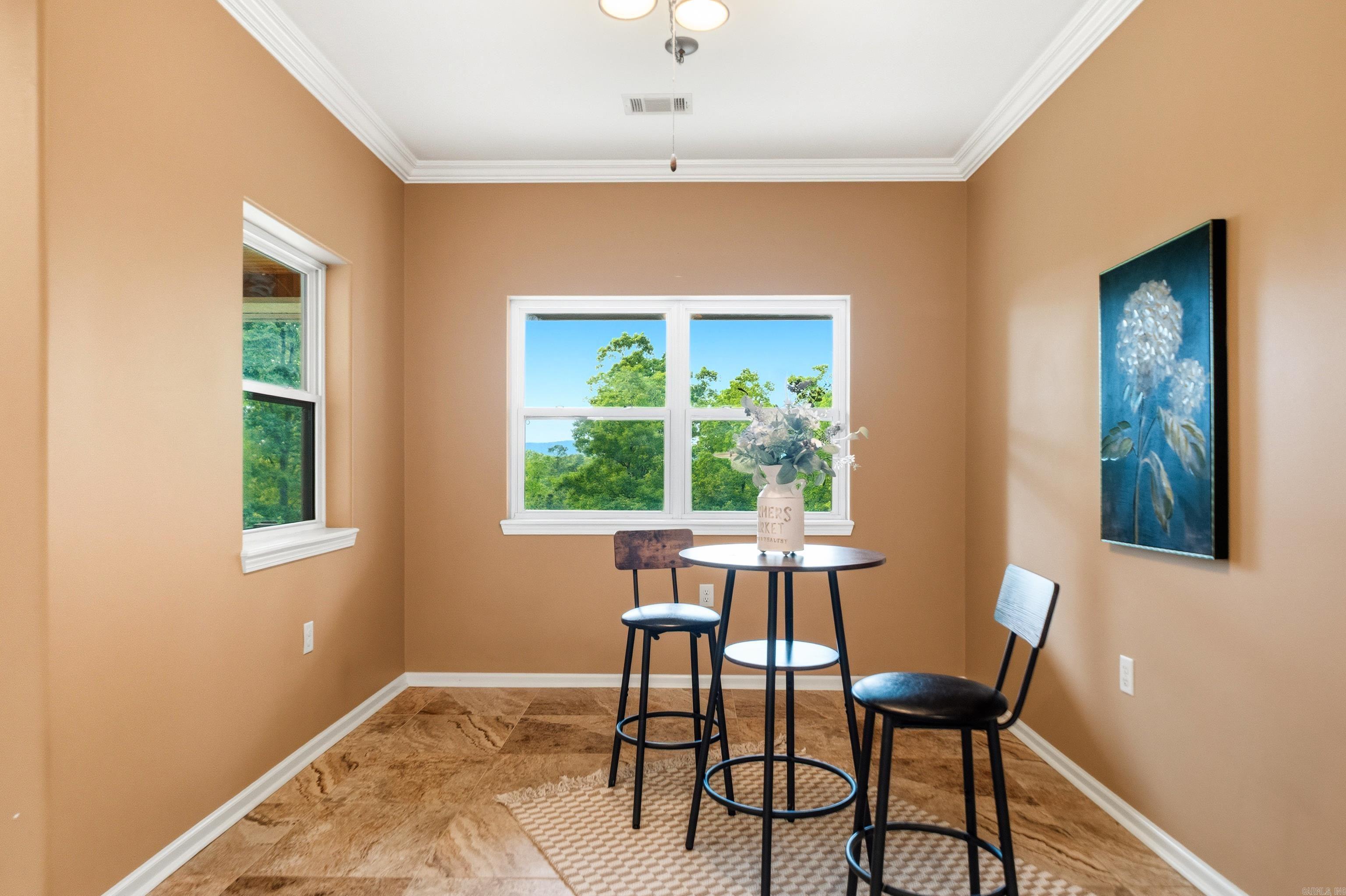 140 W. Hawkview  Royal, AR