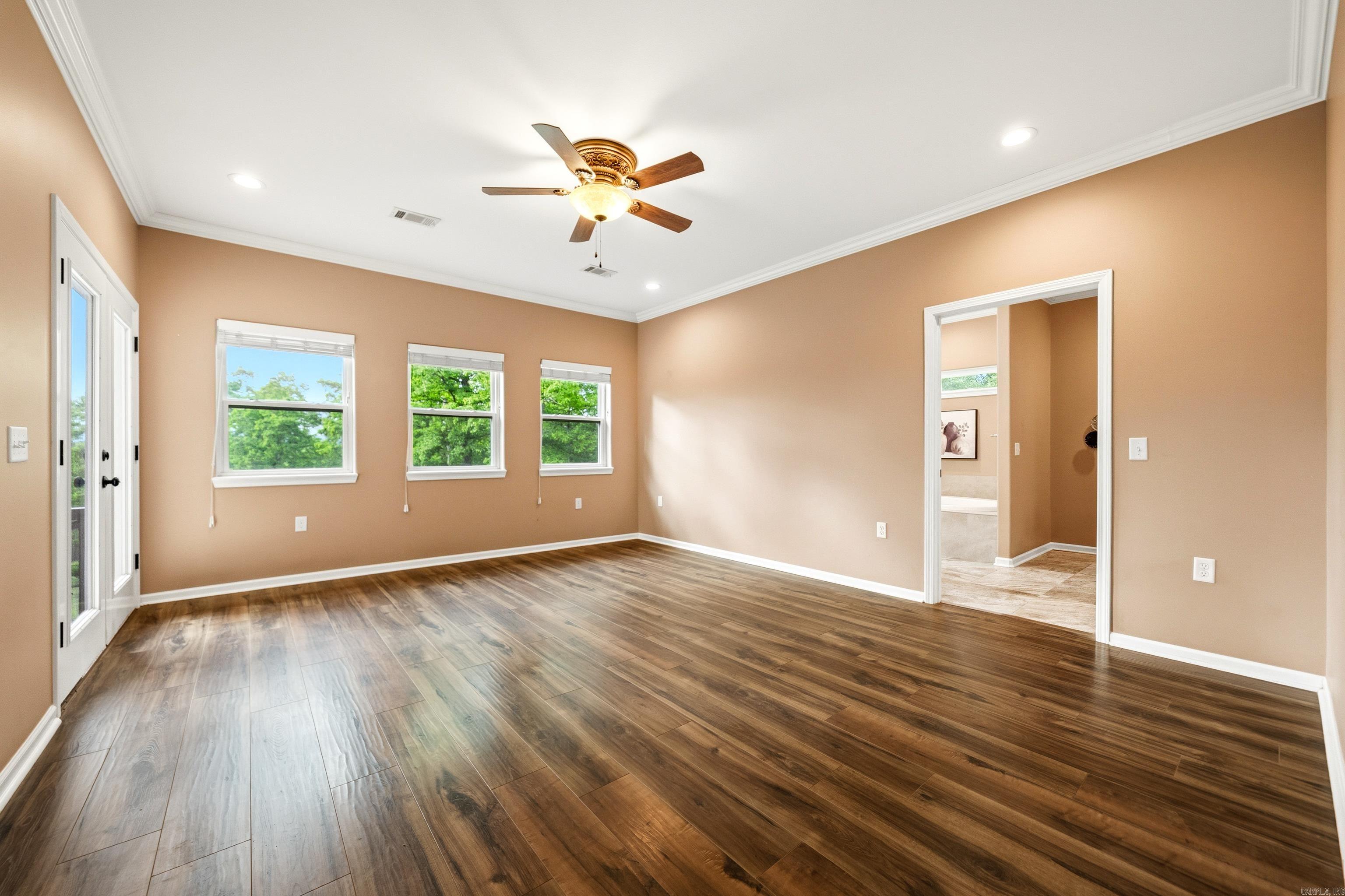 140 W. Hawkview  Royal, AR