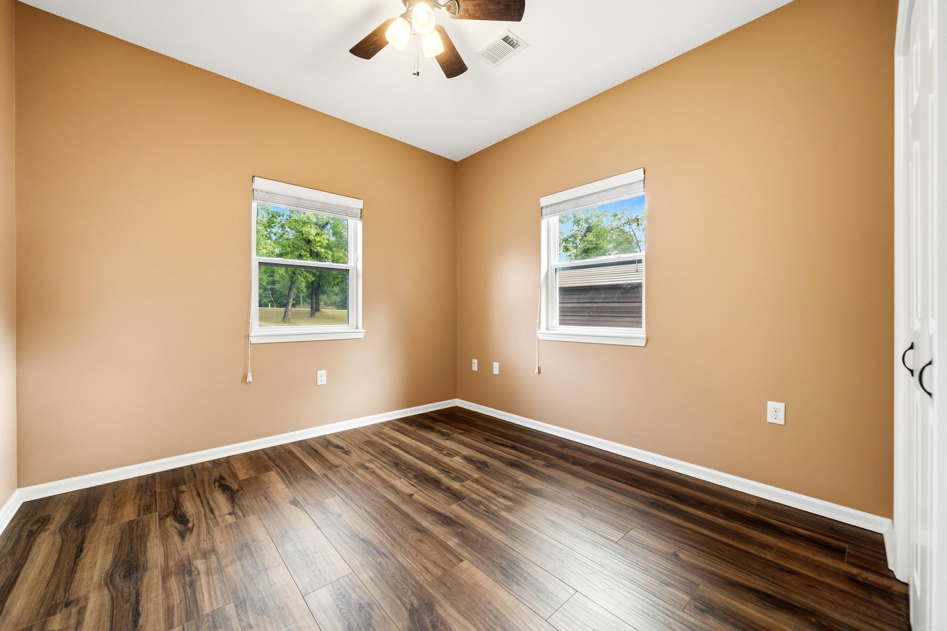 140 W. Hawkview  Royal, AR