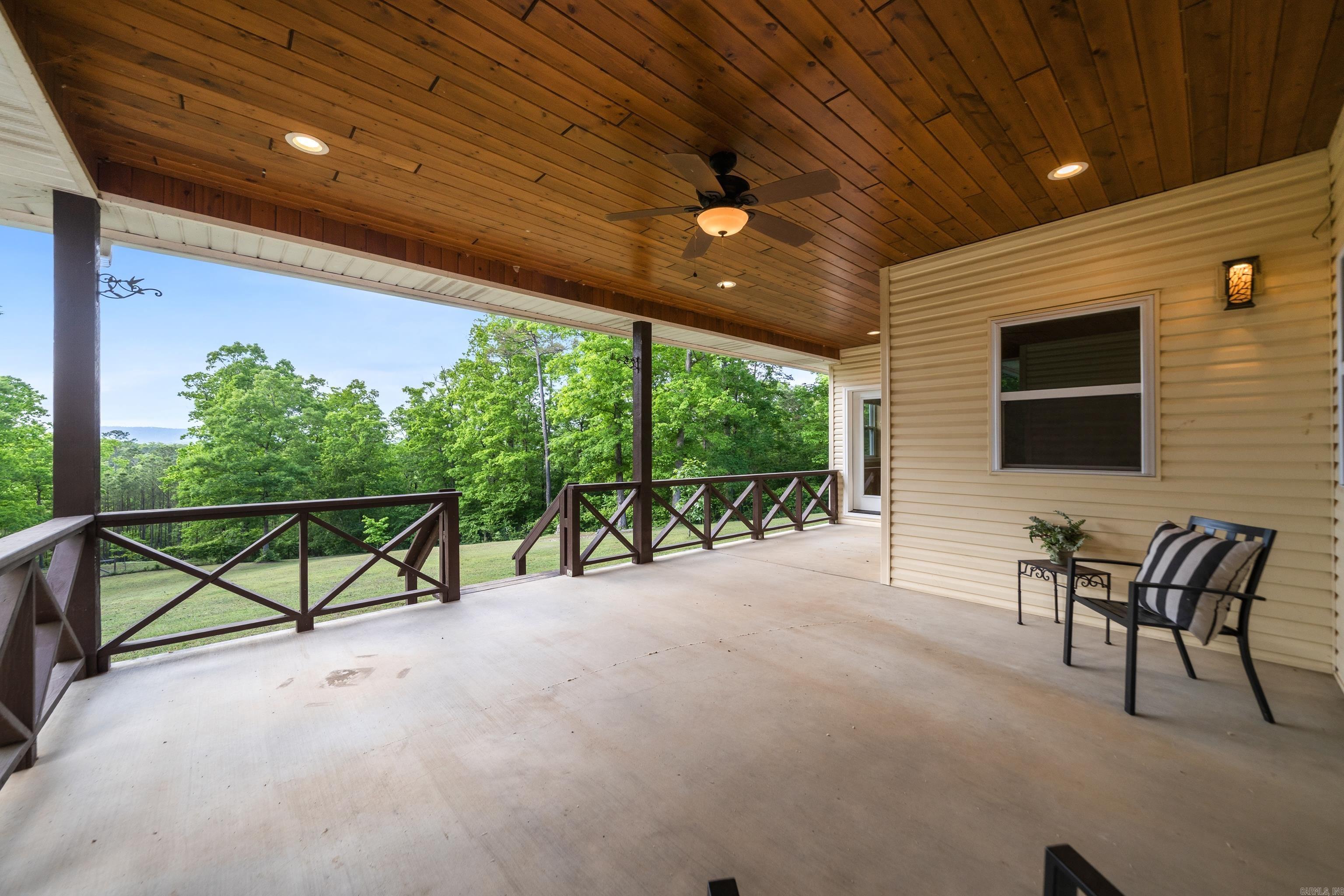 140 W. Hawkview  Royal, AR