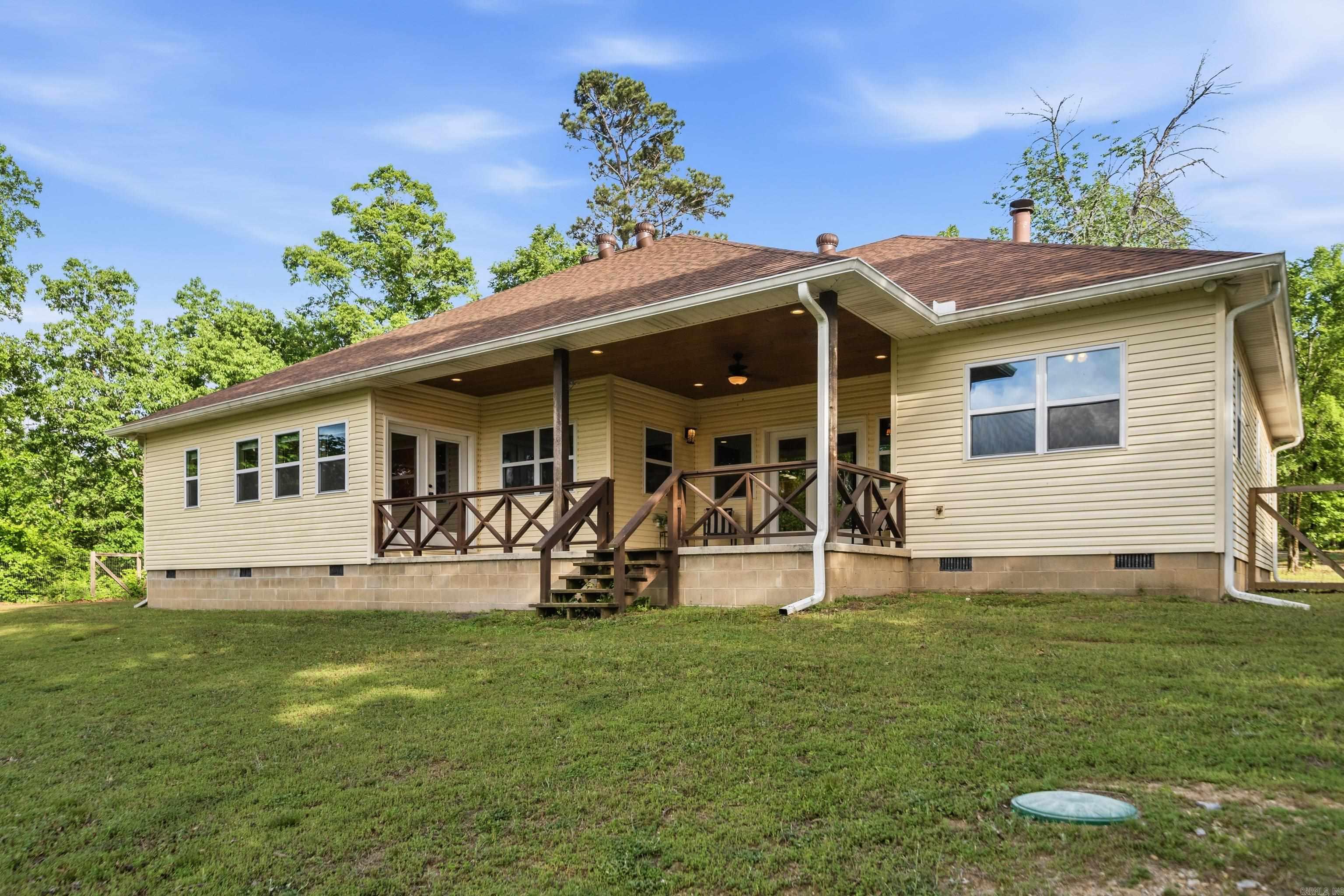 140 W. Hawkview  Royal, AR