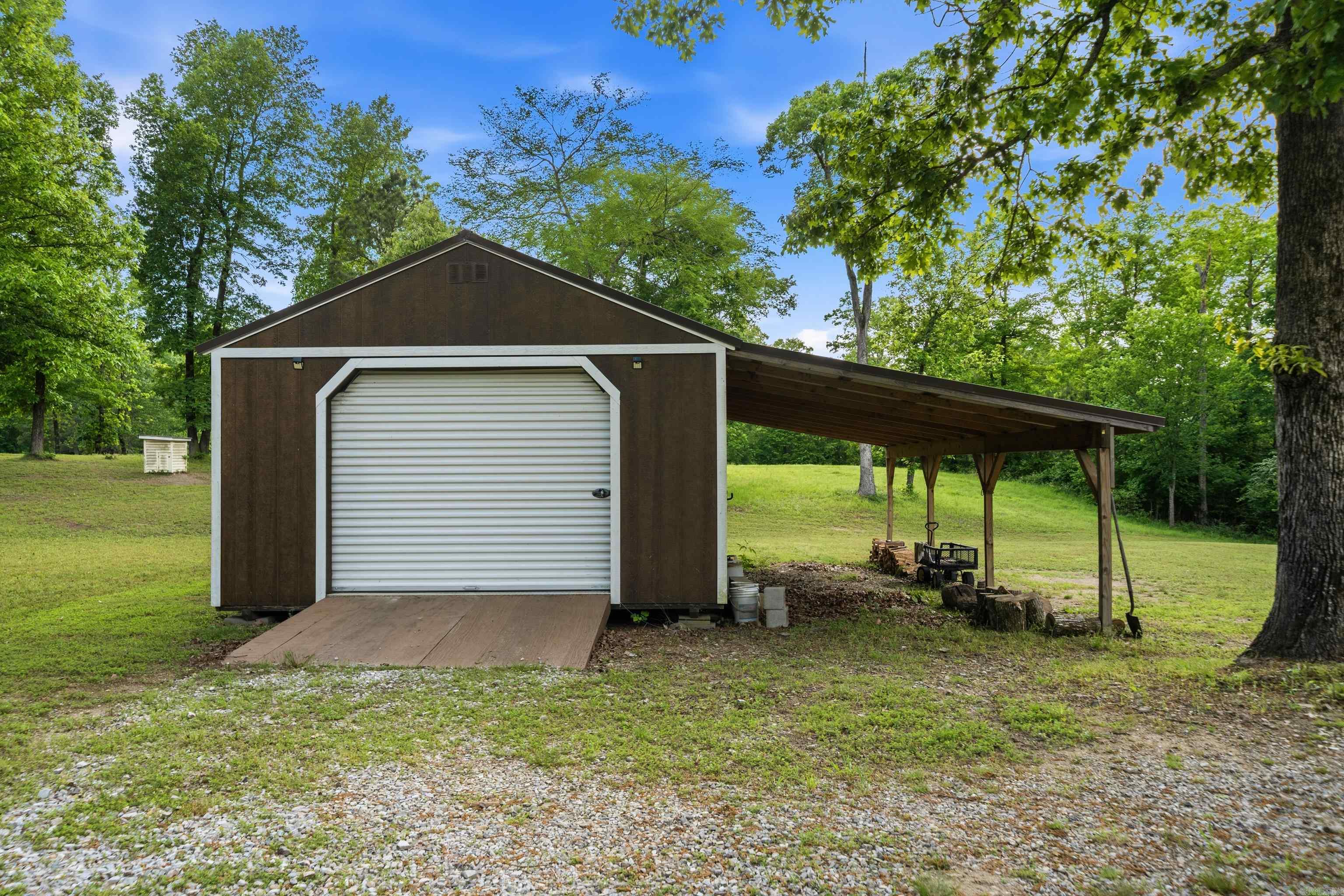 140 W. Hawkview  Royal, AR