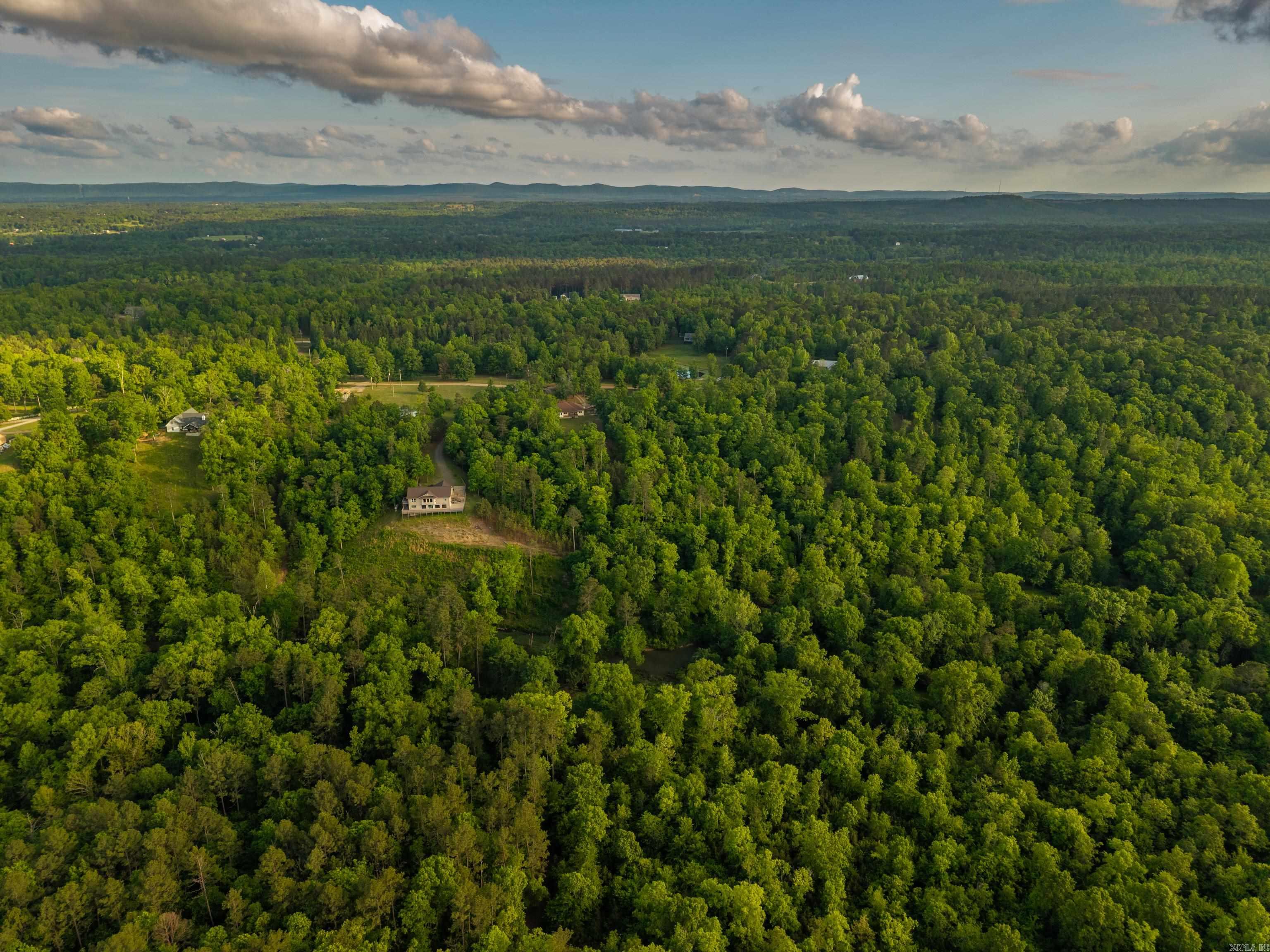 140 W. Hawkview  Royal, AR