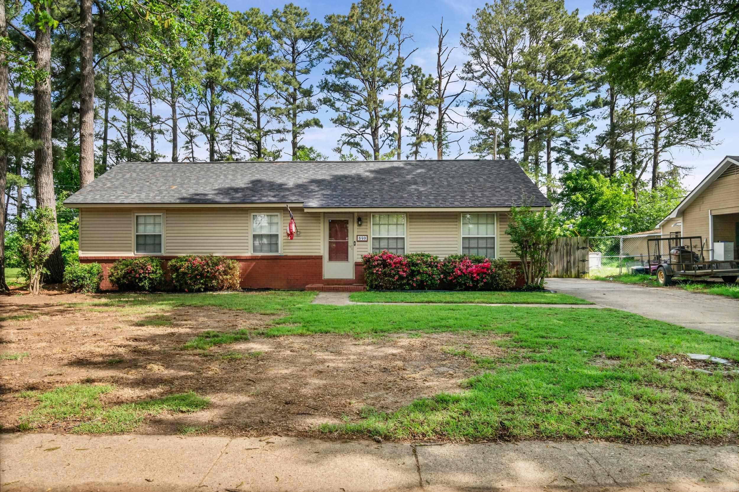 840 N Meadowbrook  Wynne, AR