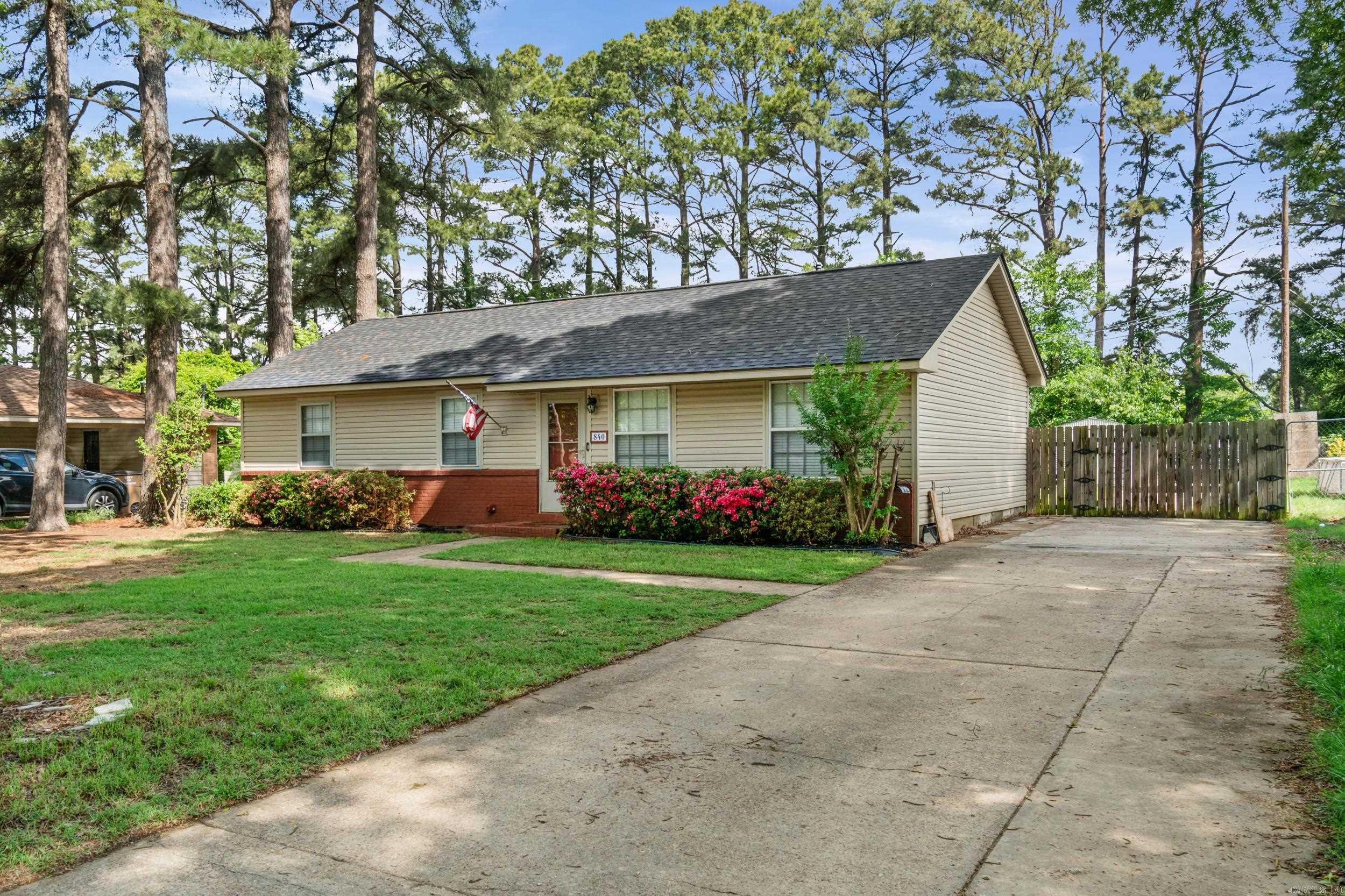 840 N Meadowbrook  Wynne, AR