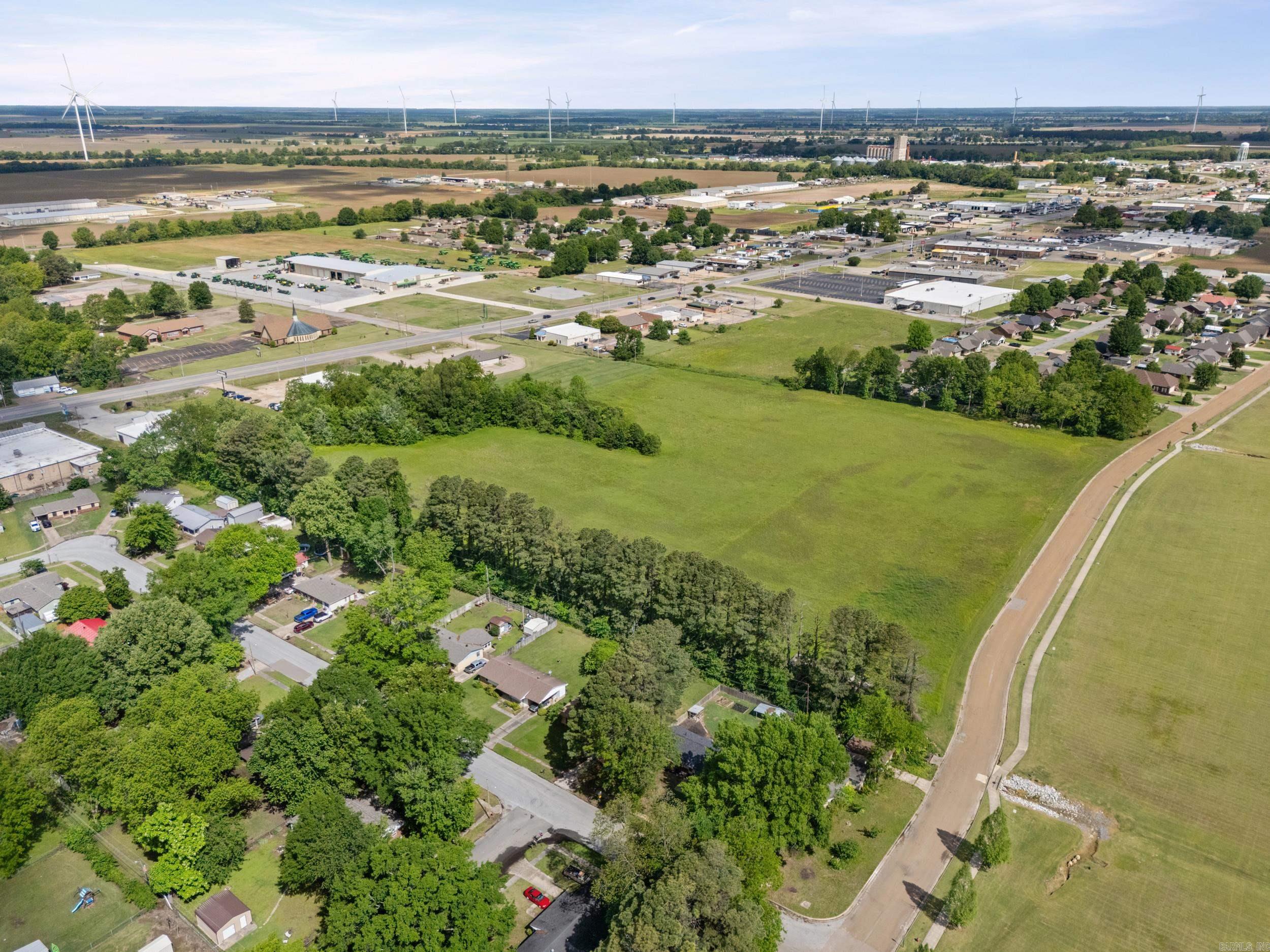 840 N Meadowbrook  Wynne, AR