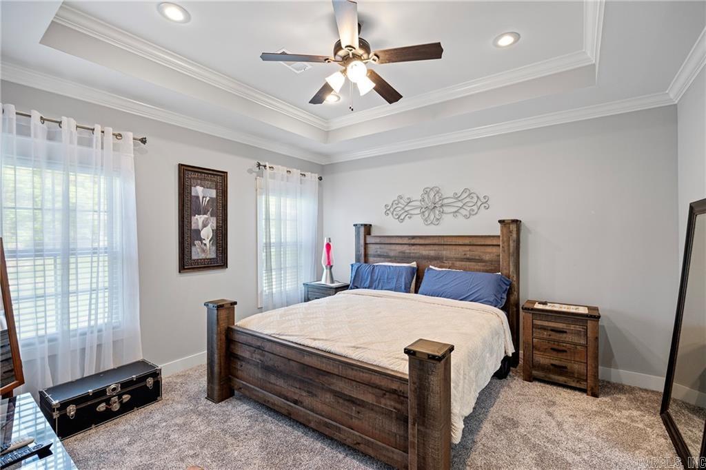 325 Crestwood  Russellville, AR