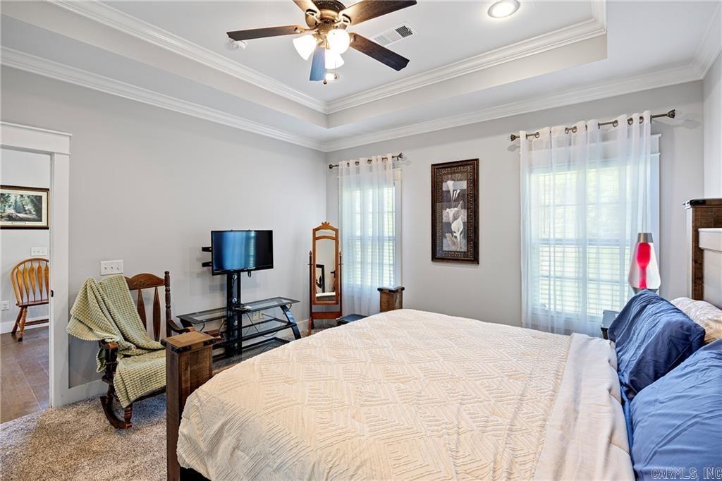 325 Crestwood  Russellville, AR