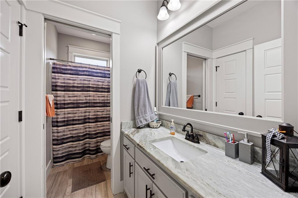 325 Crestwood  Russellville, AR