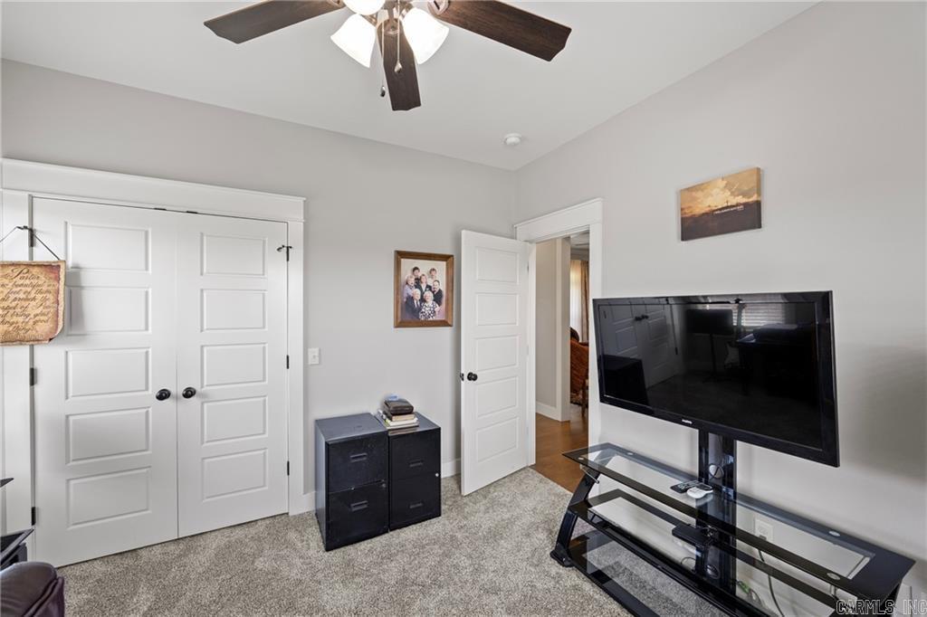 325 Crestwood  Russellville, AR