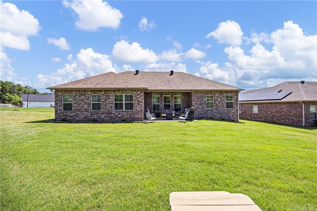 325 Crestwood  Russellville, AR