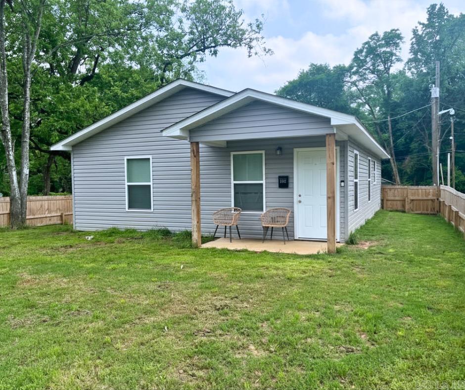 1733 Caddo  Arkadelphia, AR