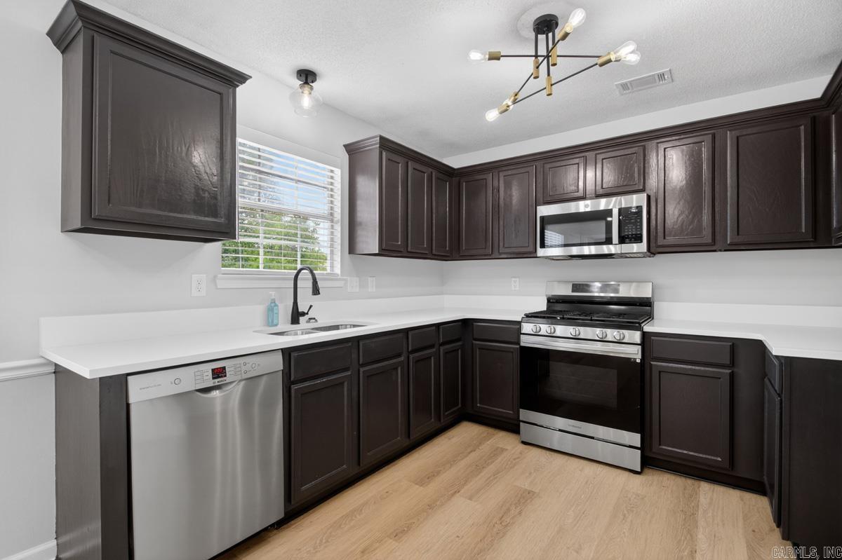 907 Allyson Ave  Bryant, AR