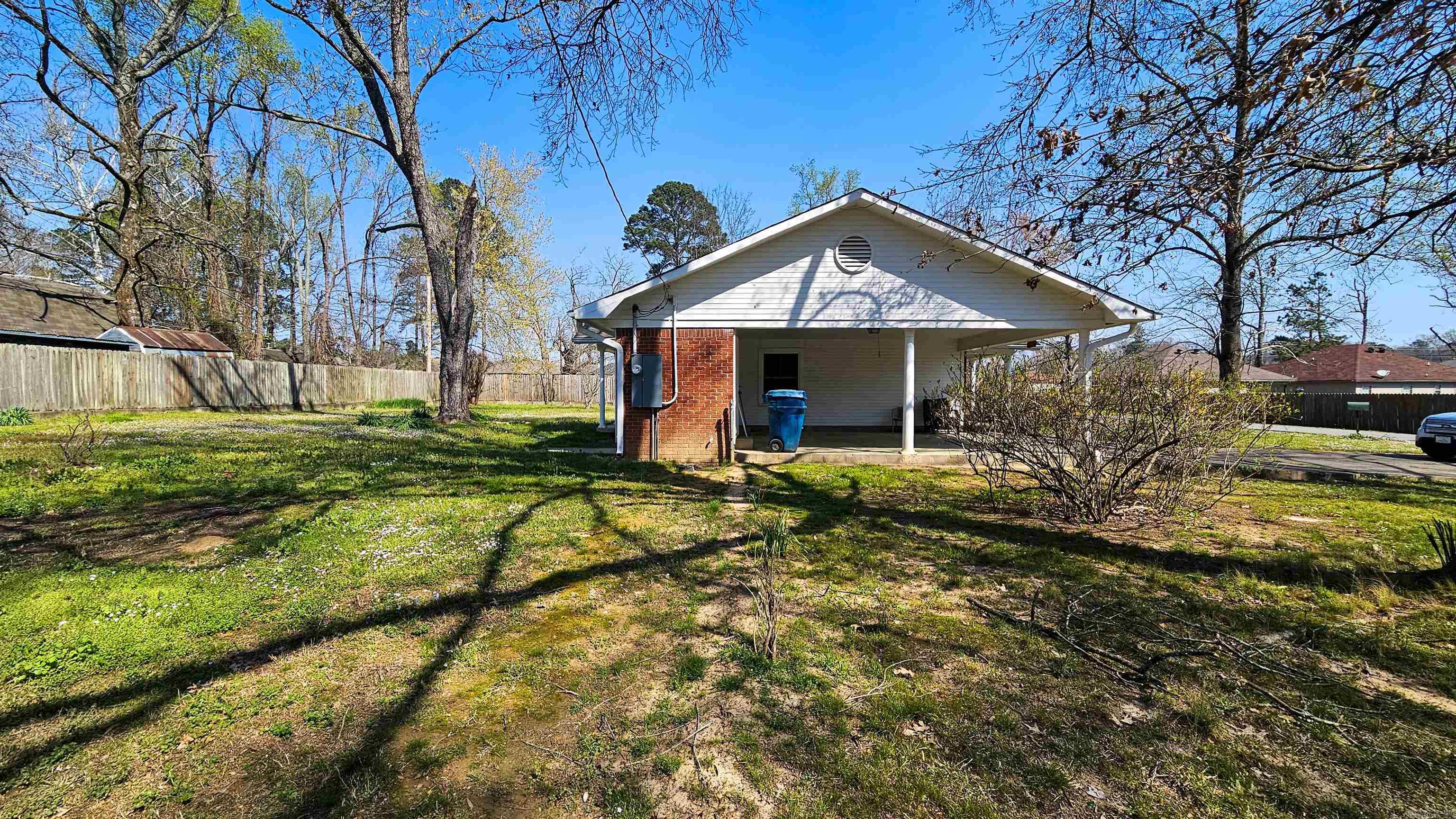 9727 Lanehart  Little Rock, AR