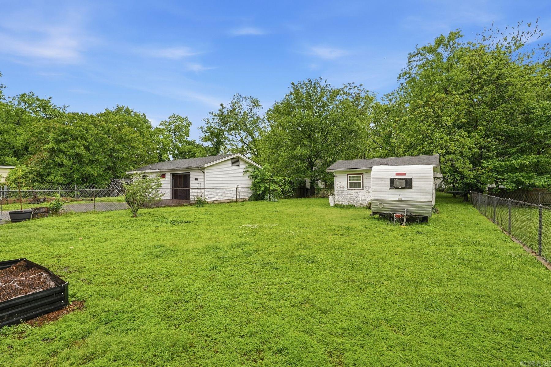626 W Maple  Benton, AR