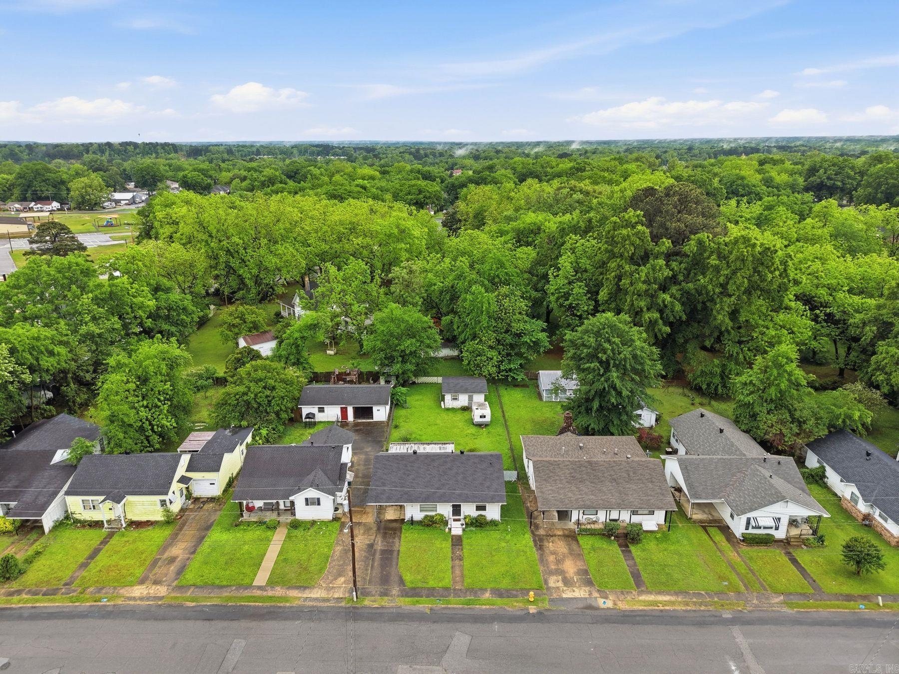 626 W Maple  Benton, AR