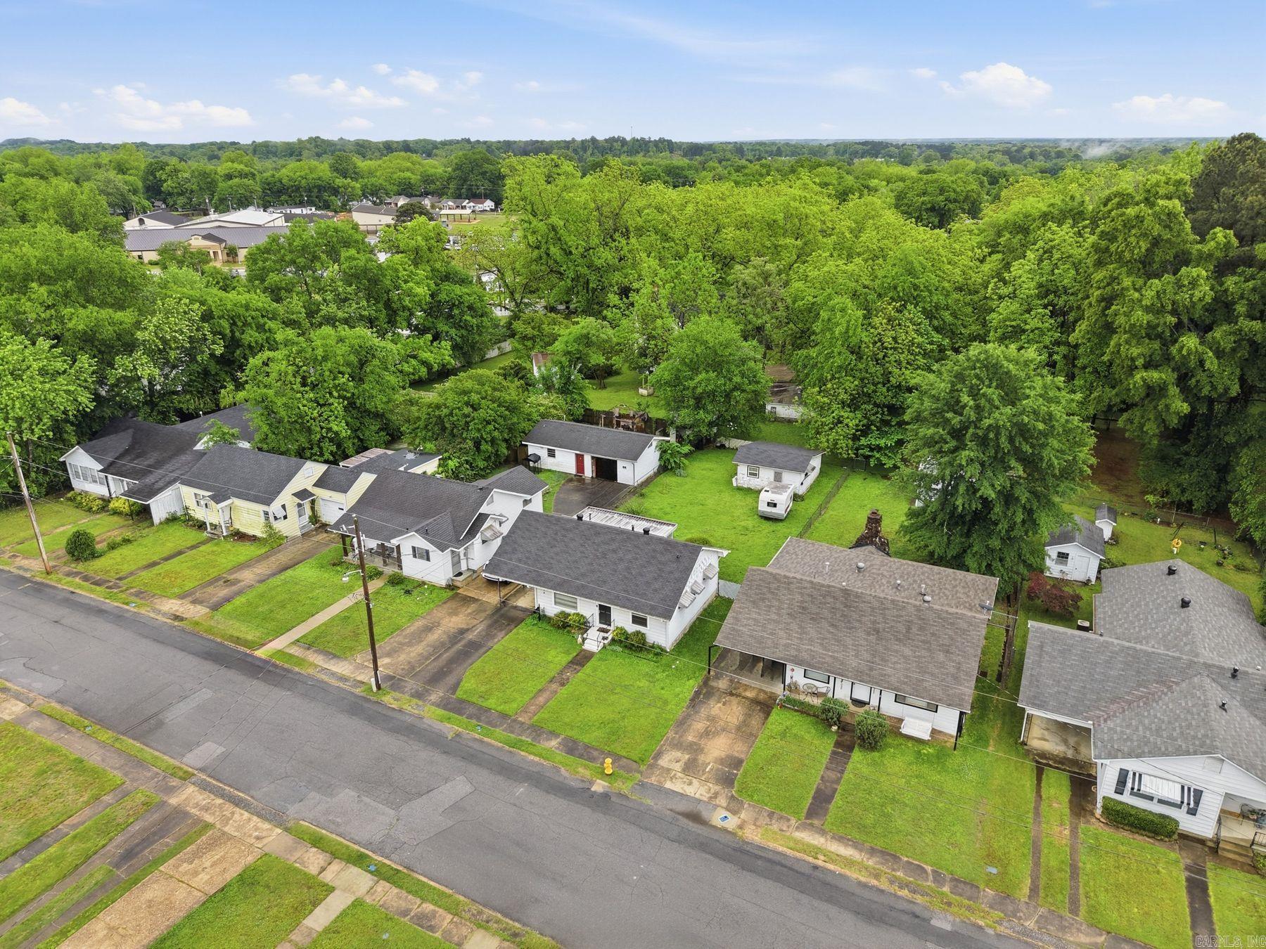 626 W Maple  Benton, AR