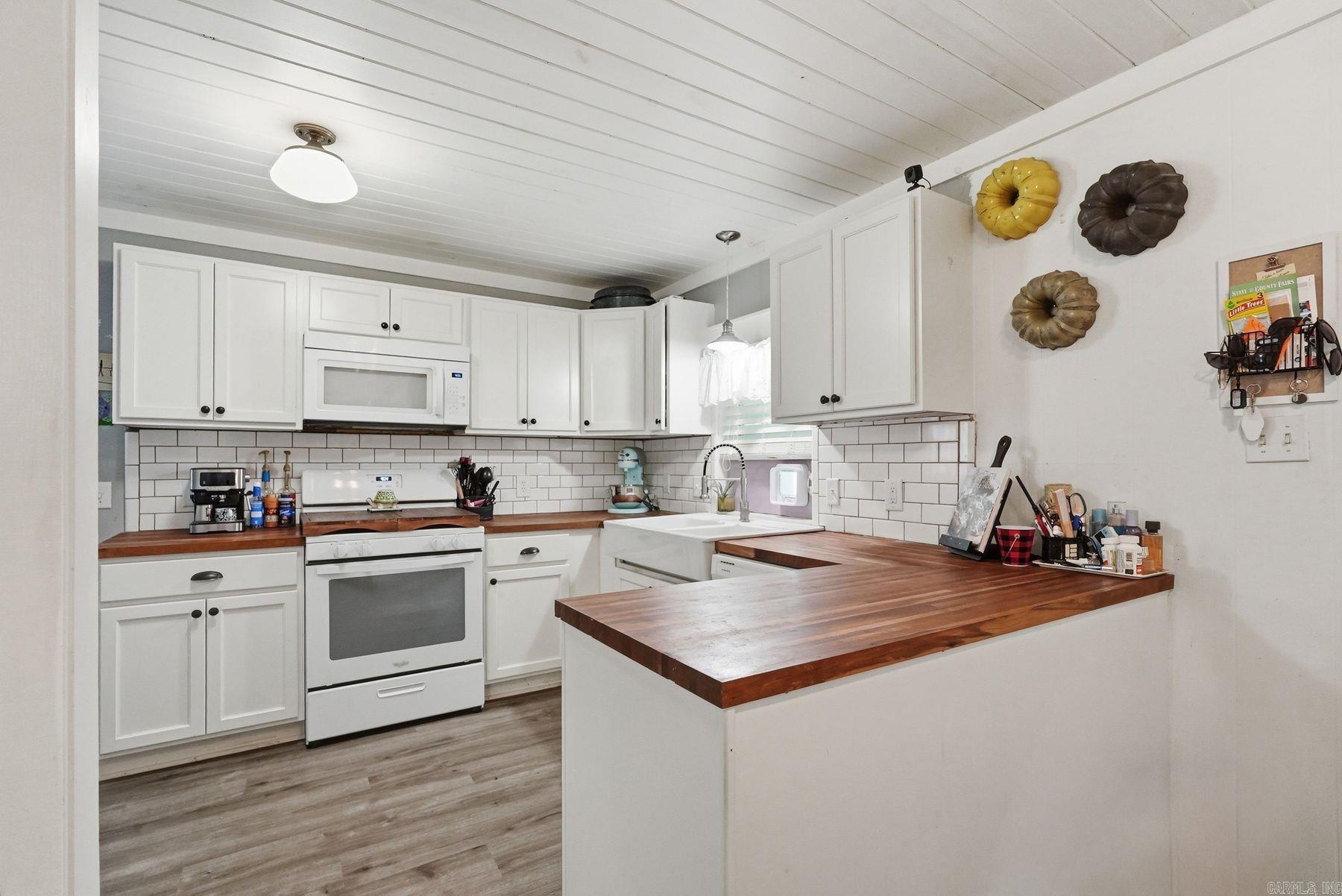 626 W Maple  Benton, AR