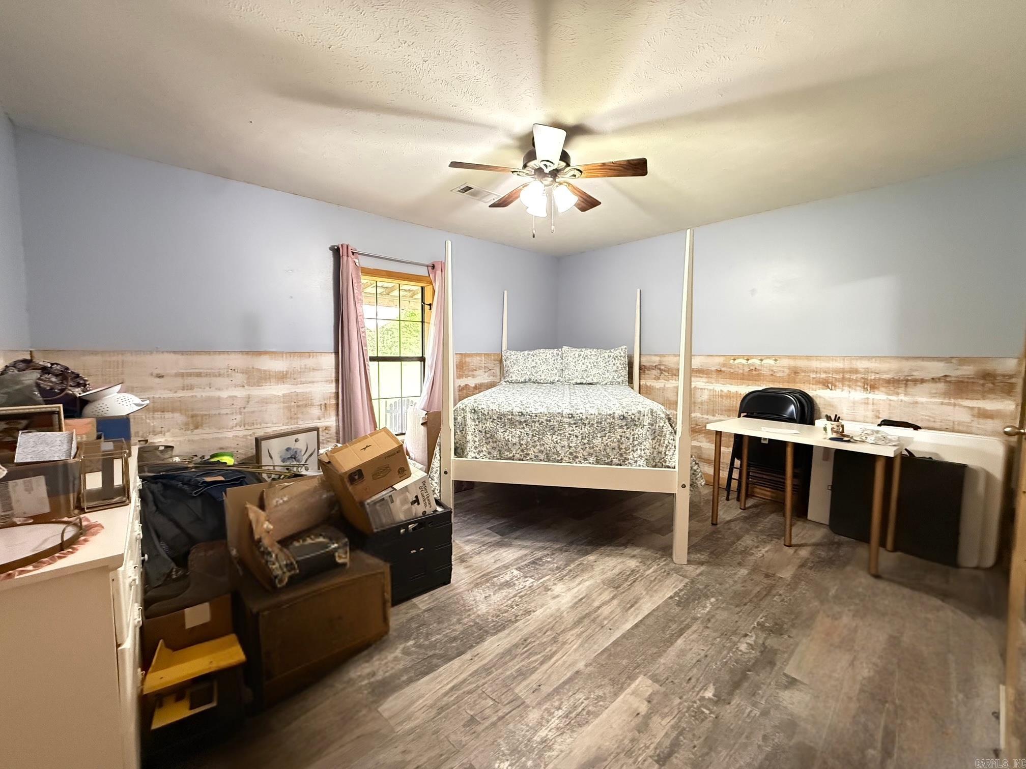 1139 Fayes Forest  Clinton, AR